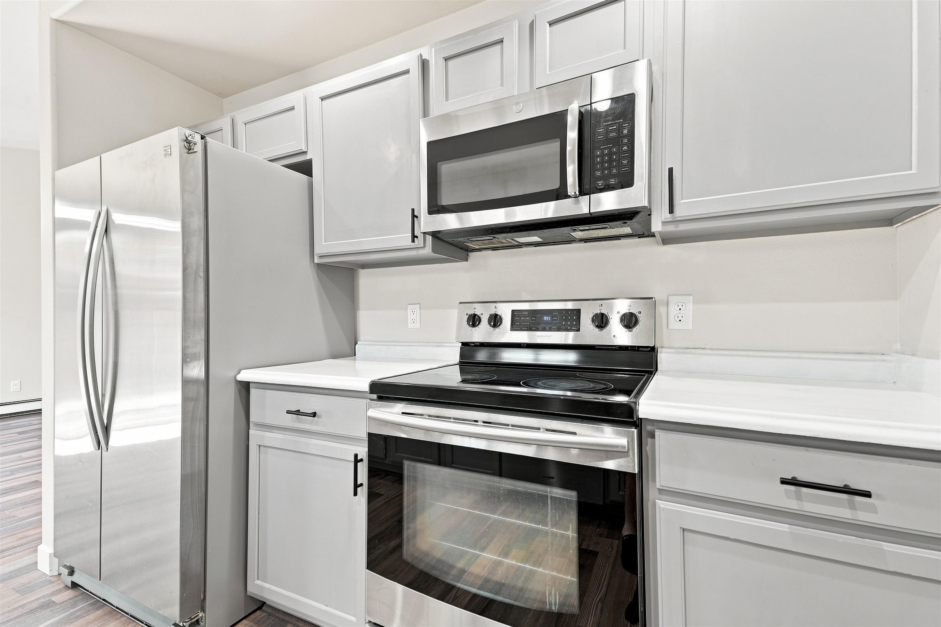 669 Marshall Street Property Photo 20