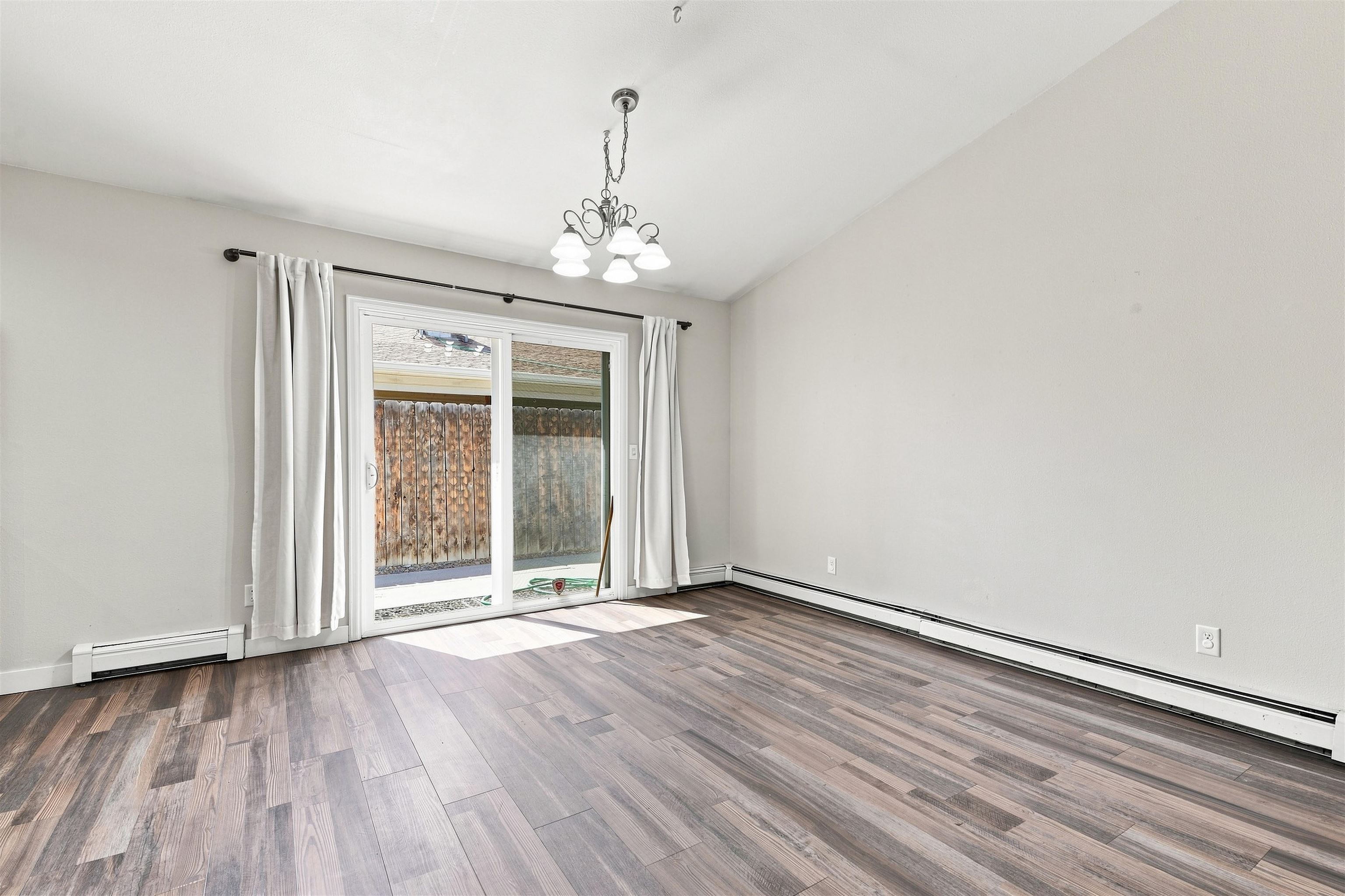 669 Marshall Street Property Photo 24