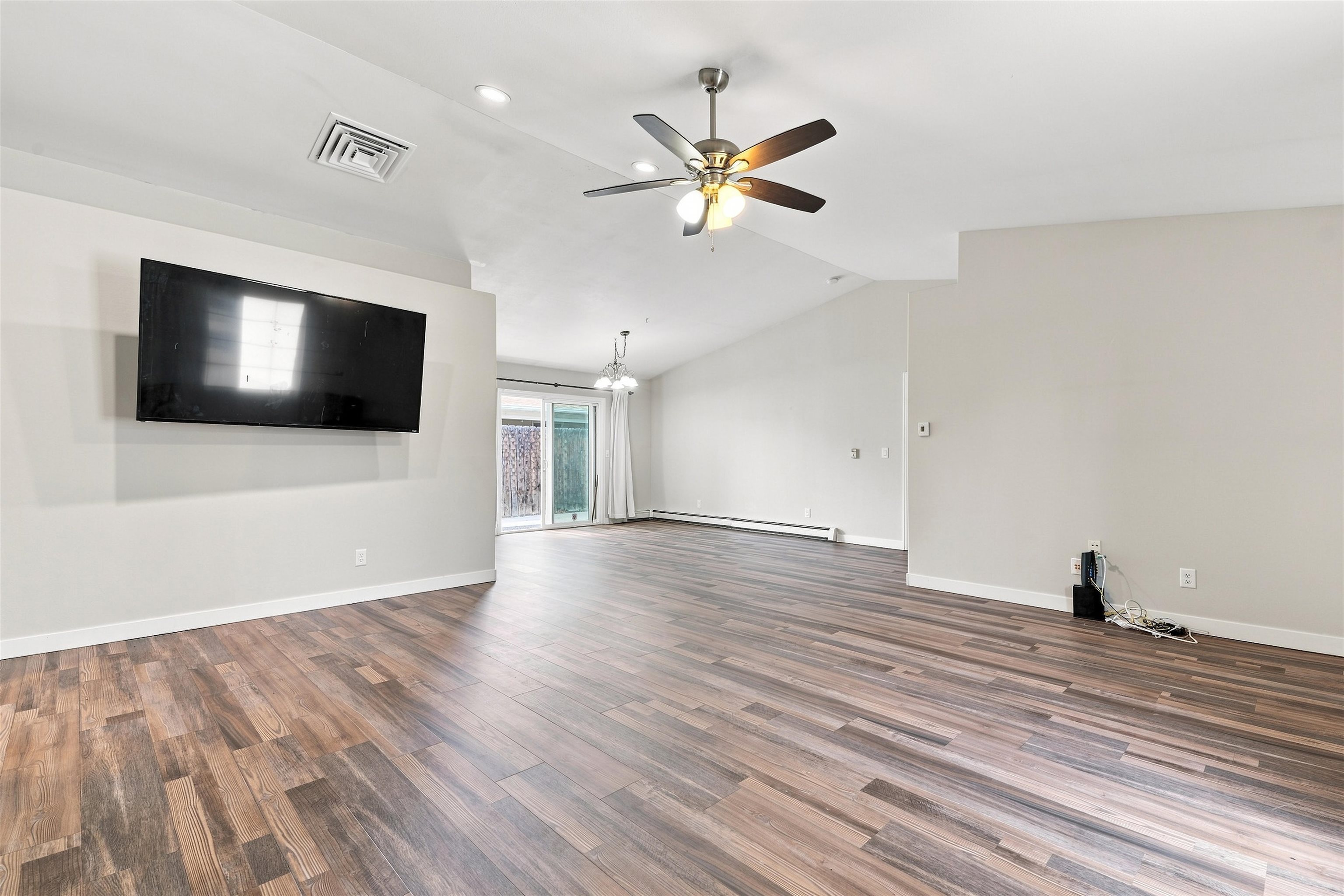 669 Marshall Street Property Photo 26