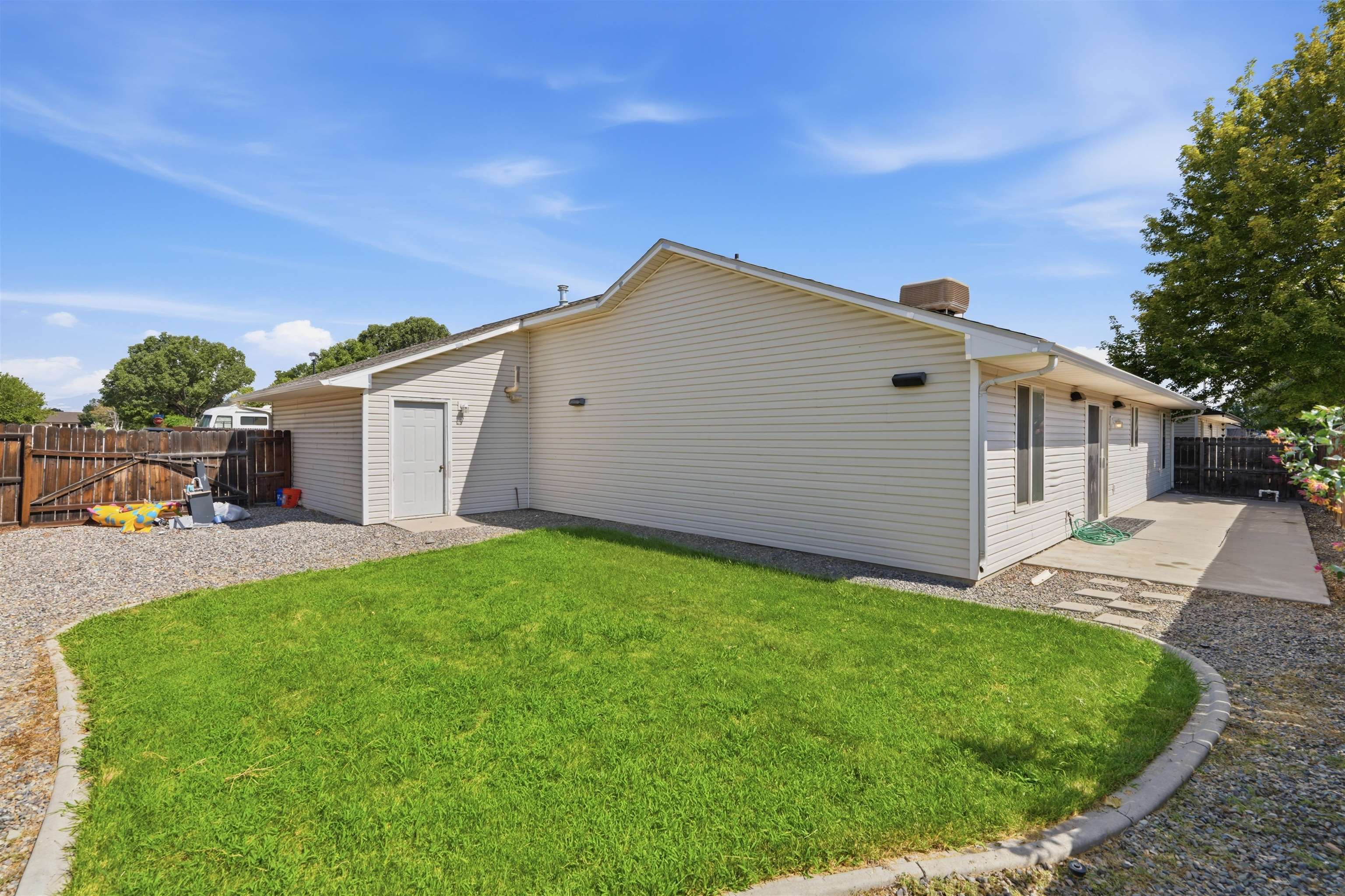 669 Marshall Street Property Photo 31