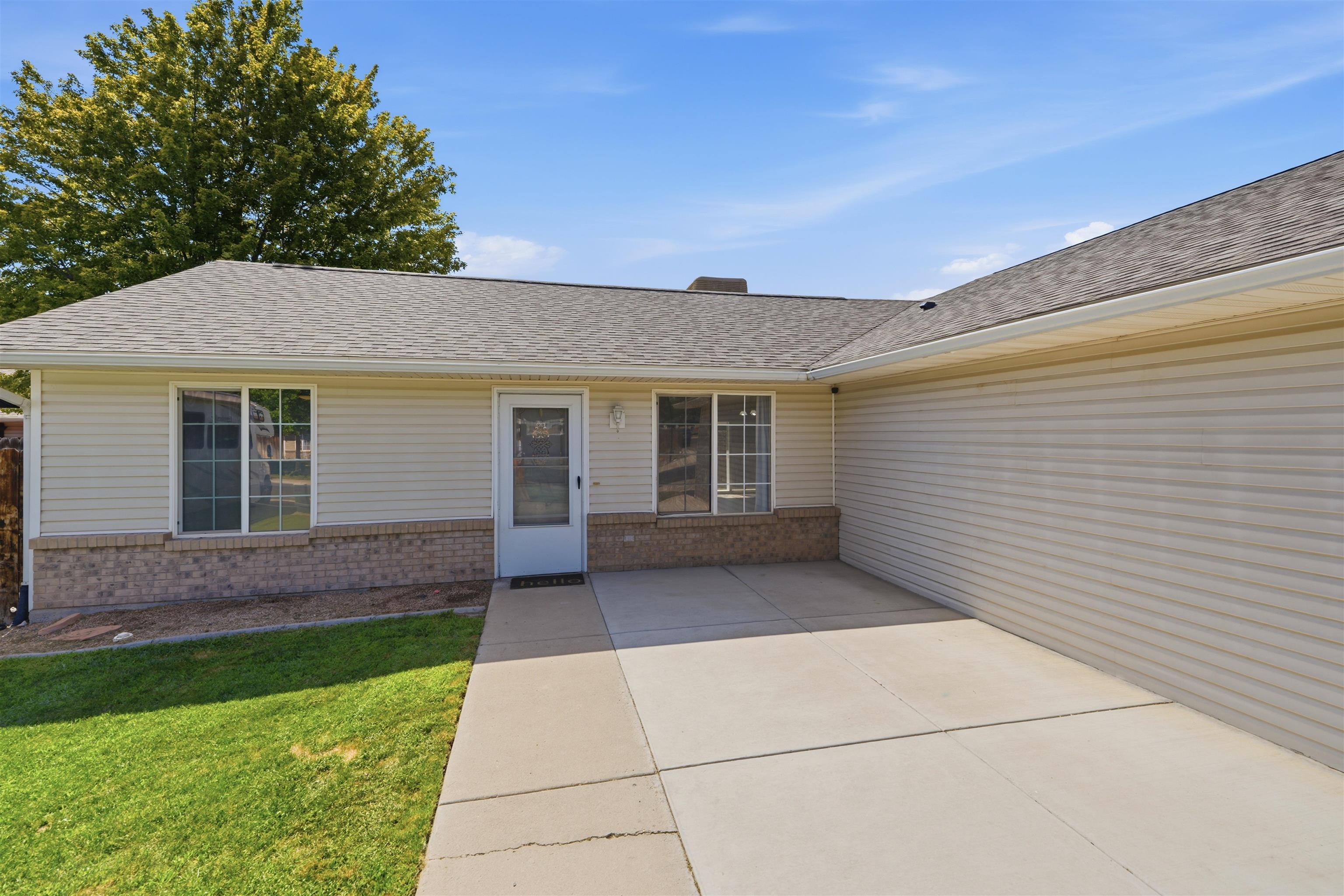 669 Marshall Street Property Photo 32