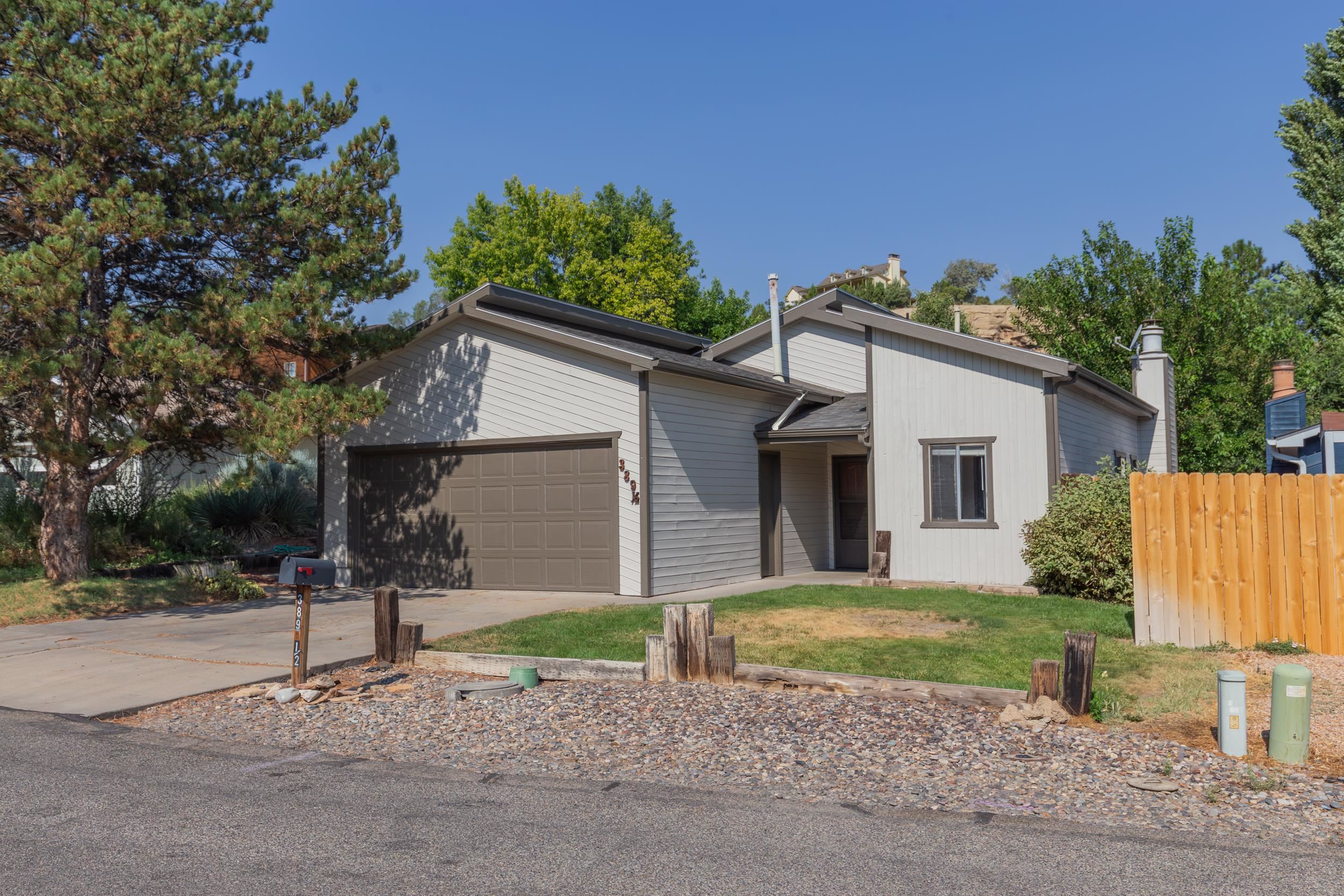 389 1/2 Ridge View Drive Property Photo 2