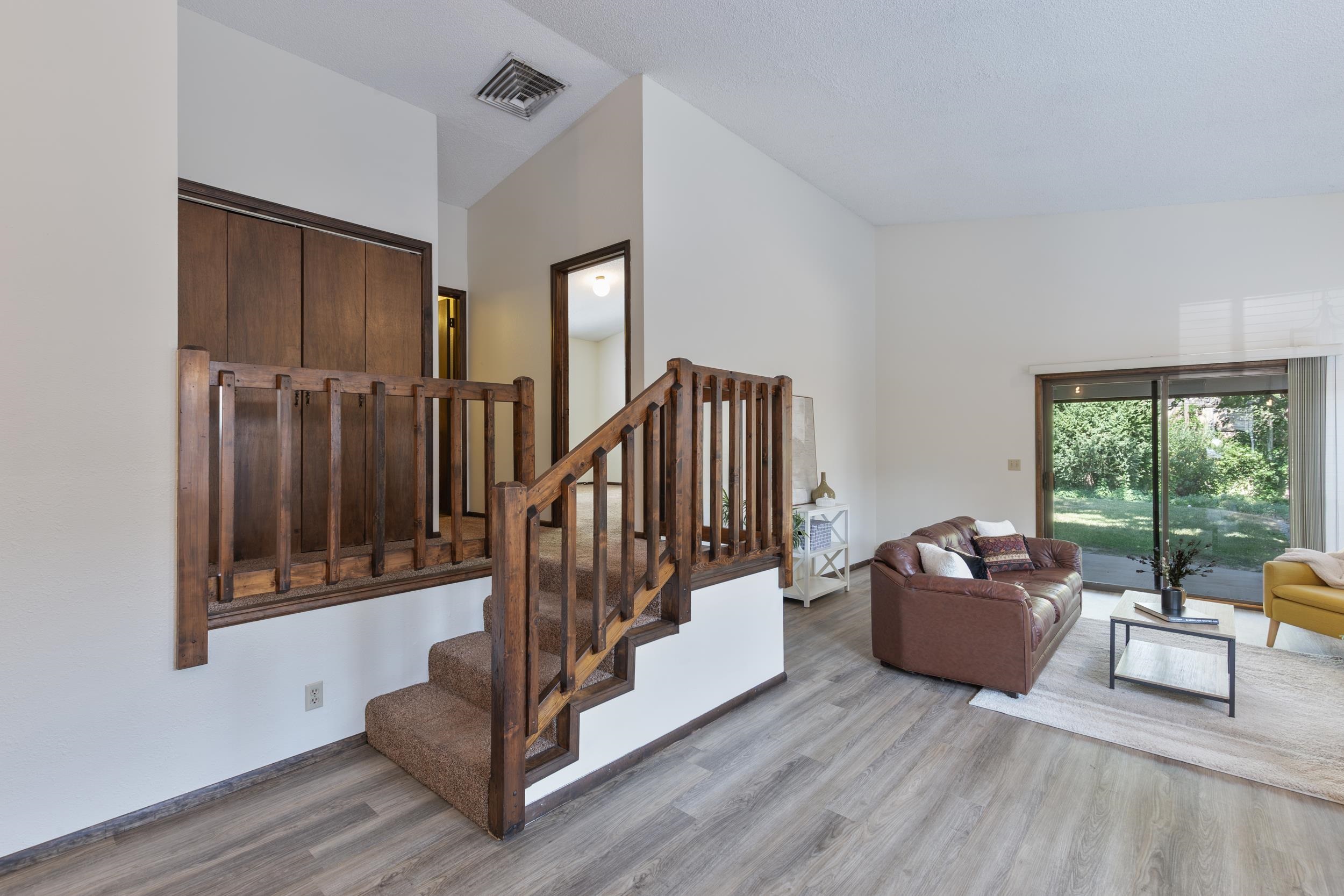 389 1/2 Ridge View Drive Property Photo 13