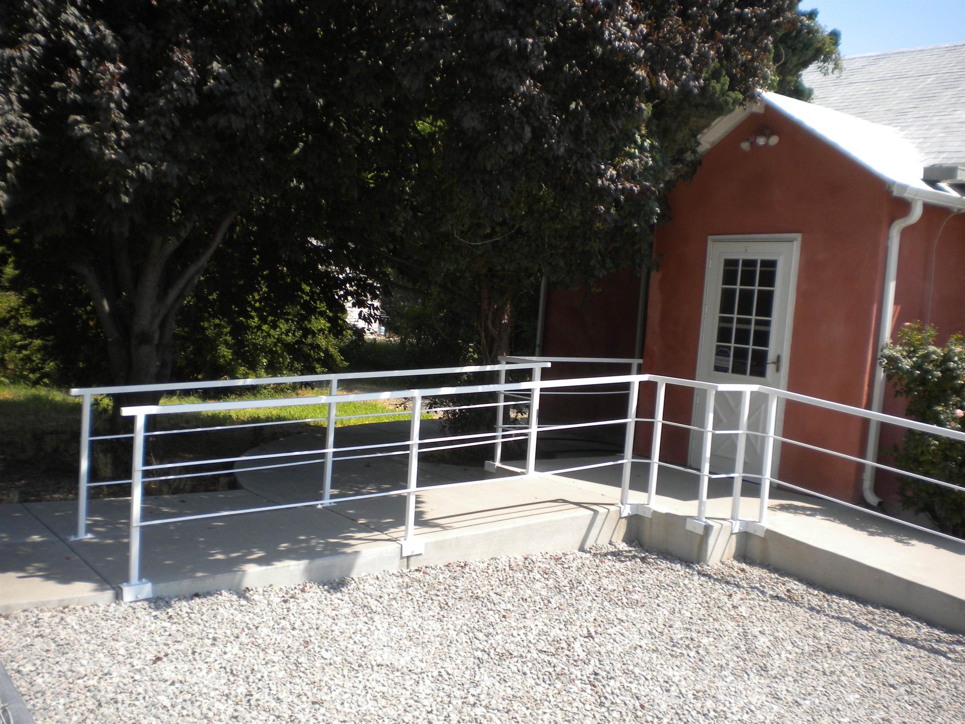 528 29 1/2 Road Property Photo 3