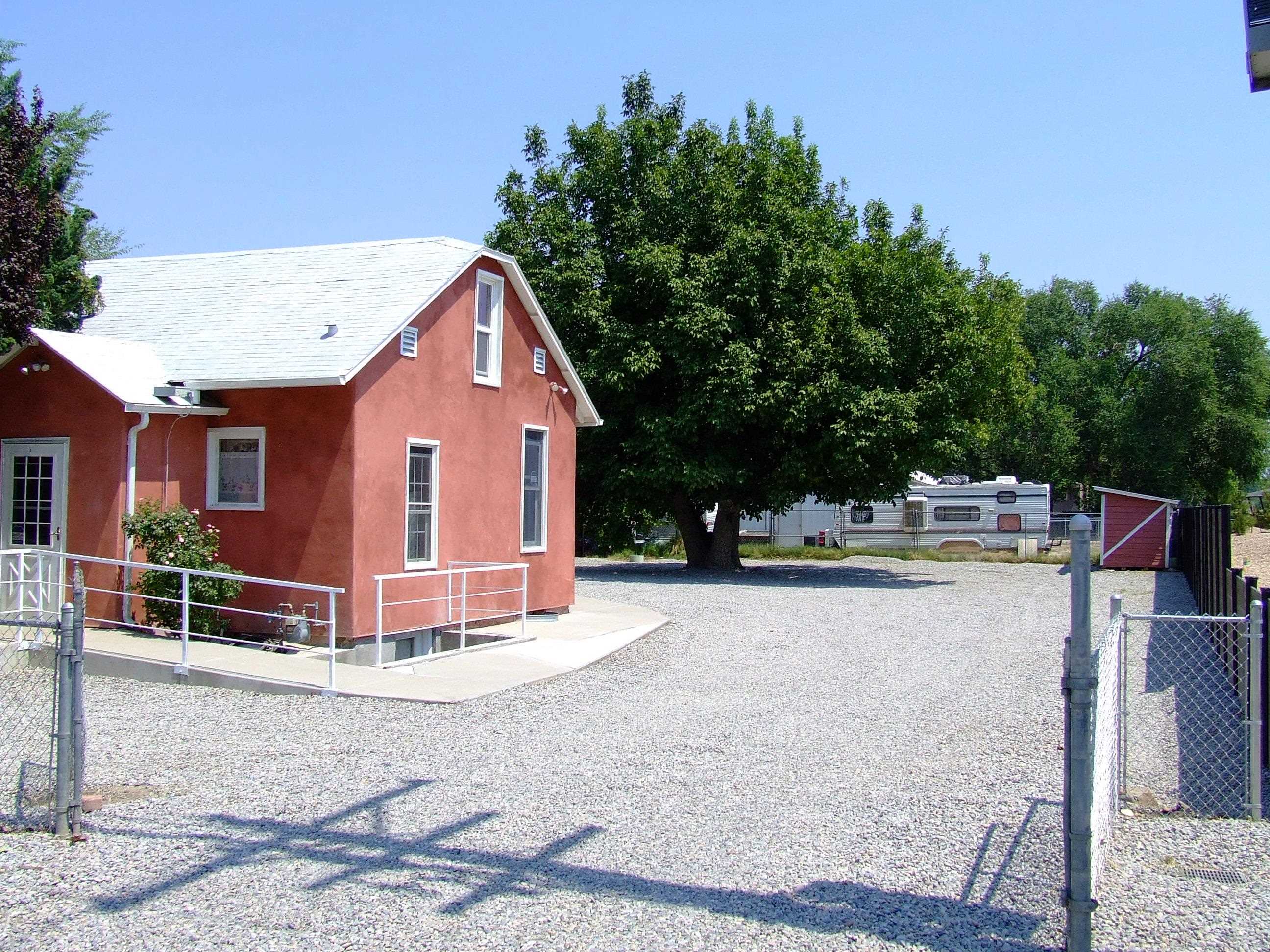 528 29 1/2 Road Property Photo 6