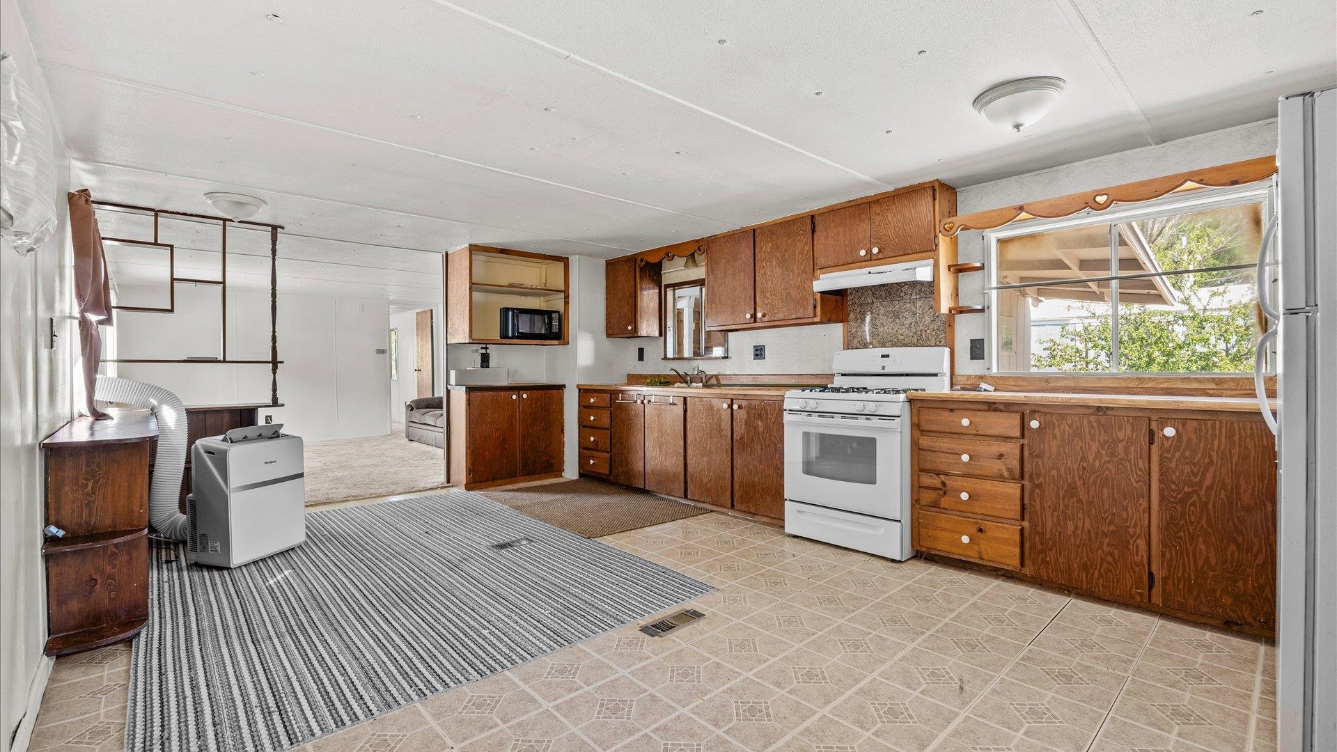 516 31 1/2 Road Property Photo 2