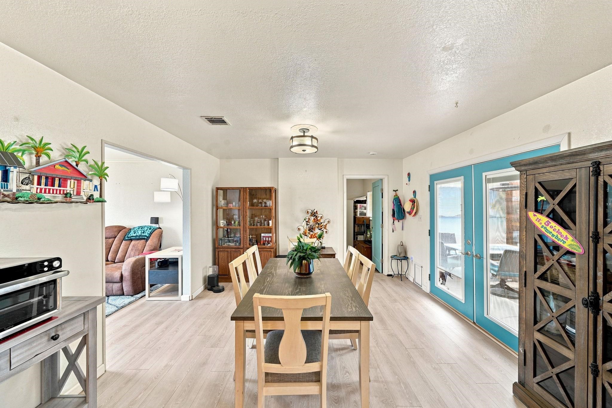 447 Doris Road Property Photo 7
