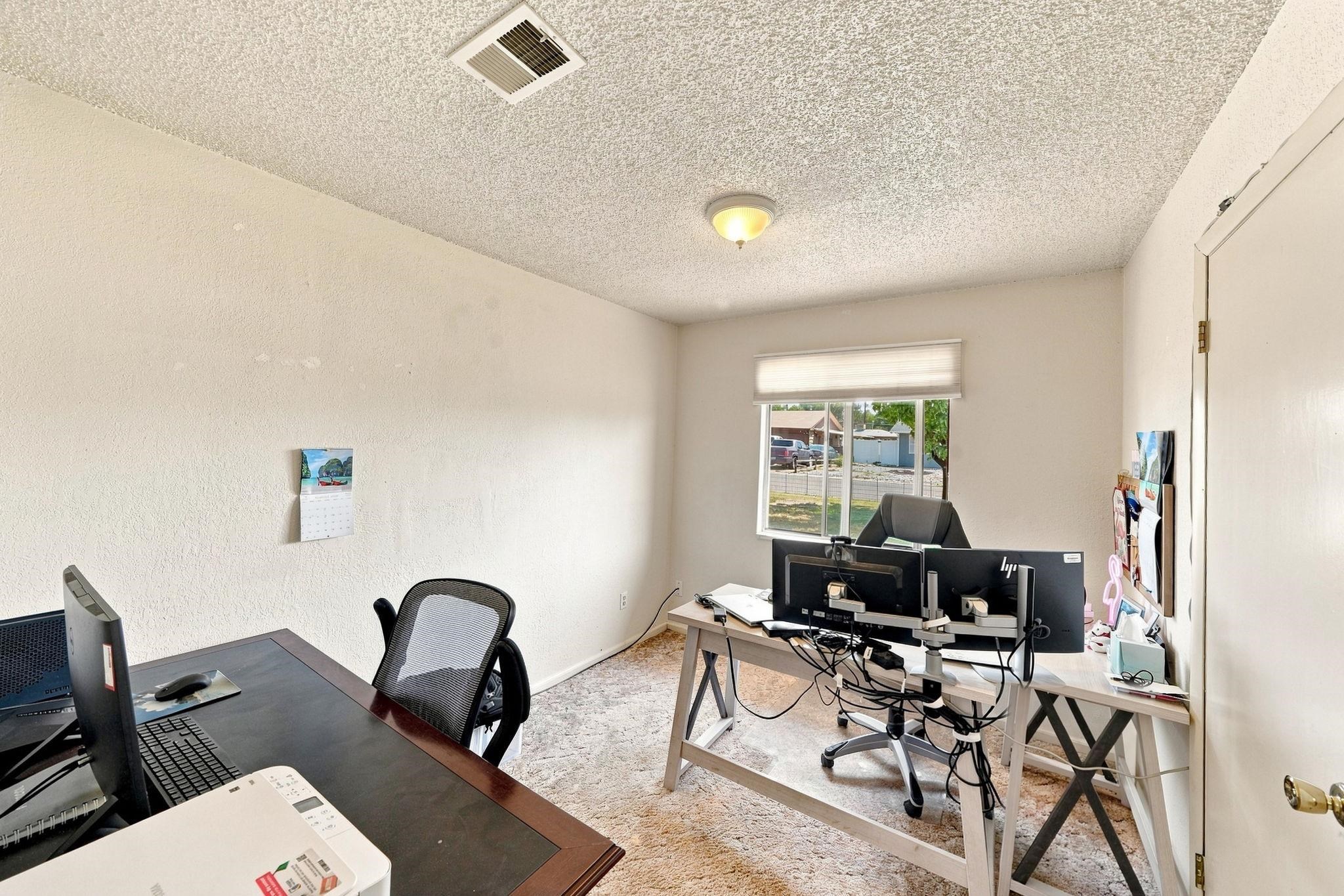 447 Doris Road Property Photo 12