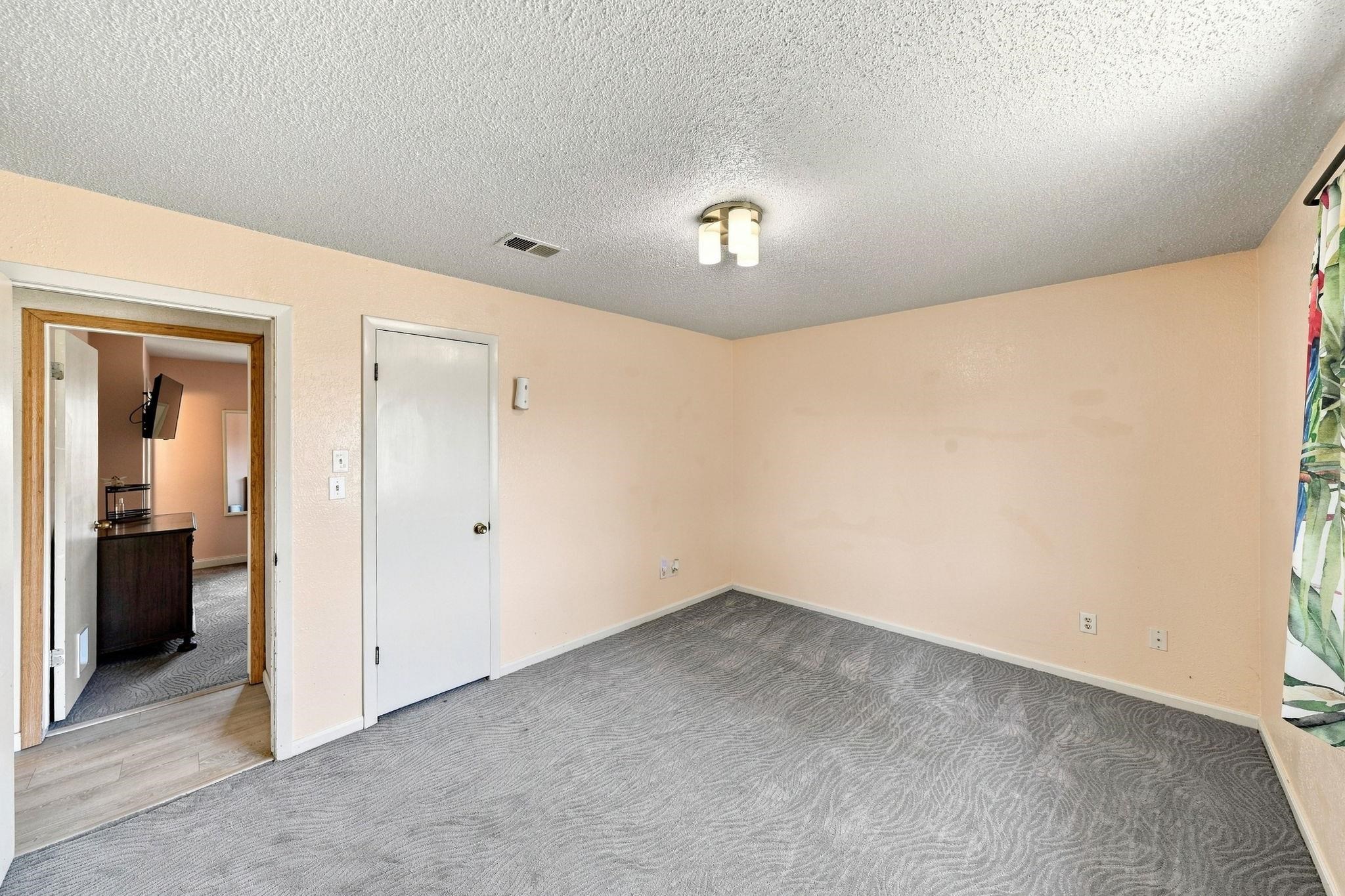 447 Doris Road Property Photo 18