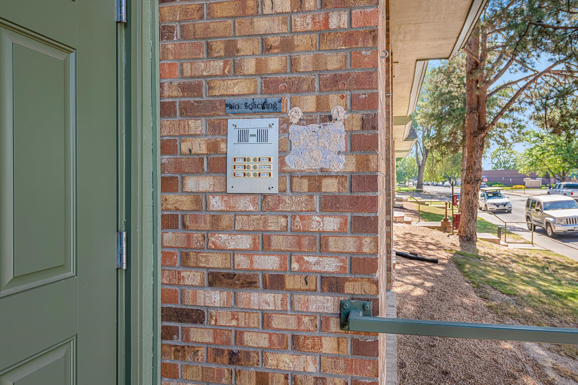 1140 Walnut Avenue Property Photo 5