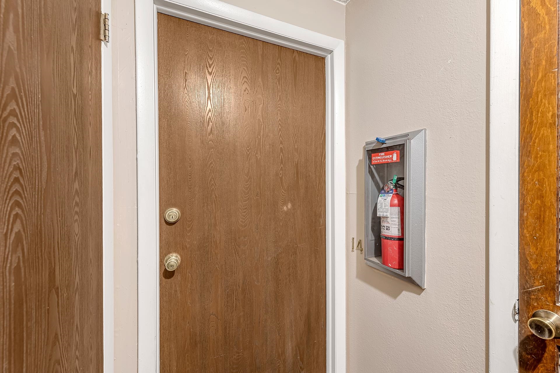 1140 Walnut Avenue Property Photo 8
