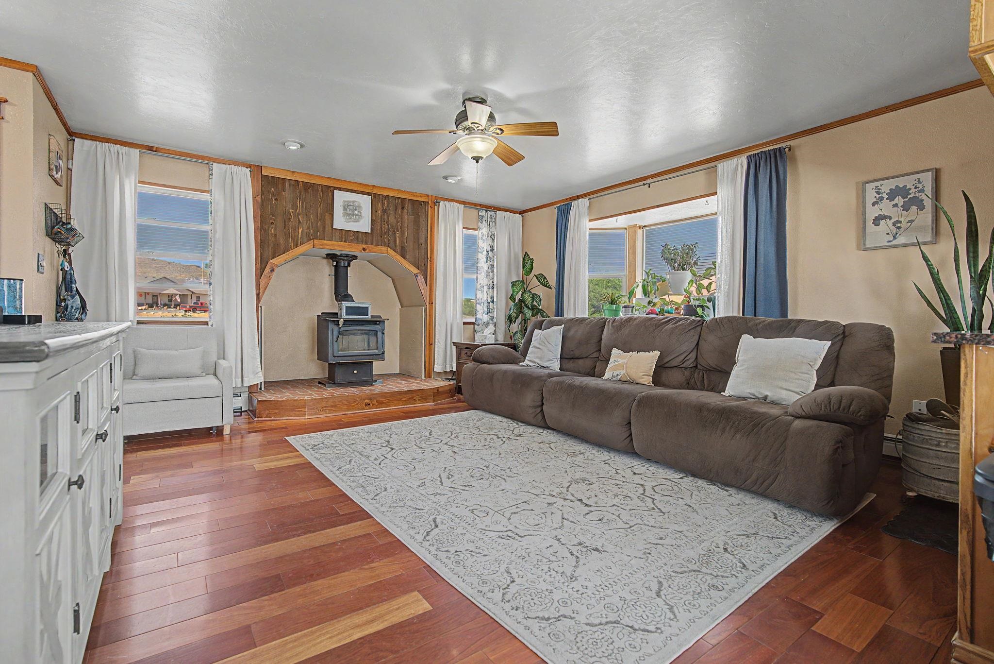 106 Mesa View Avenue Property Photo 4