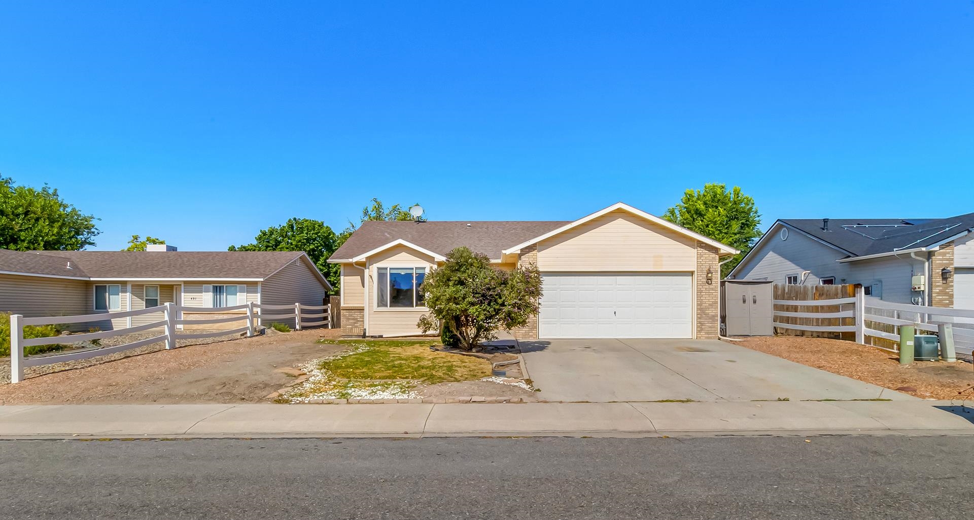 493 Aspen Grove Drive Property Photo 1