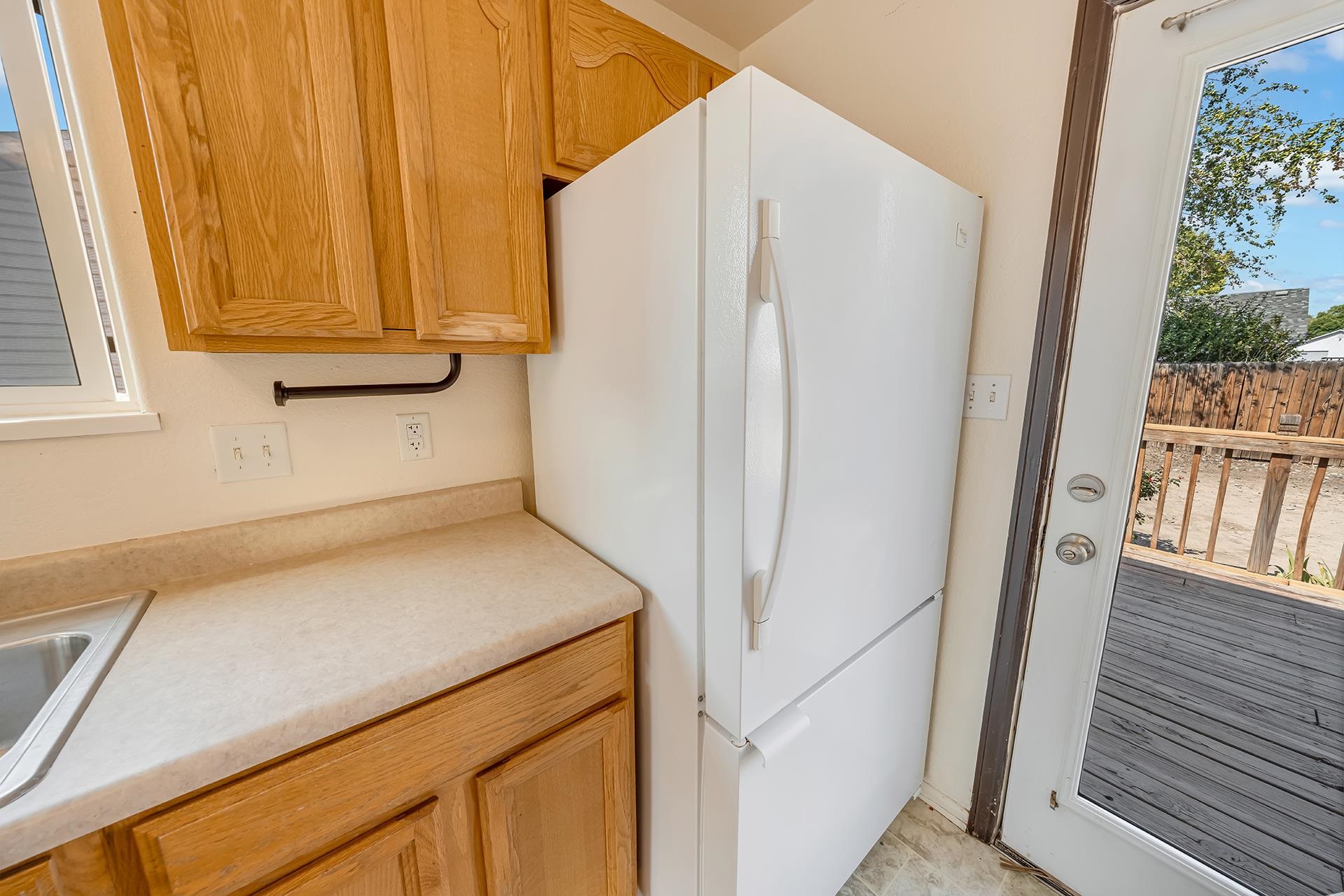 493 Aspen Grove Drive Property Photo 9