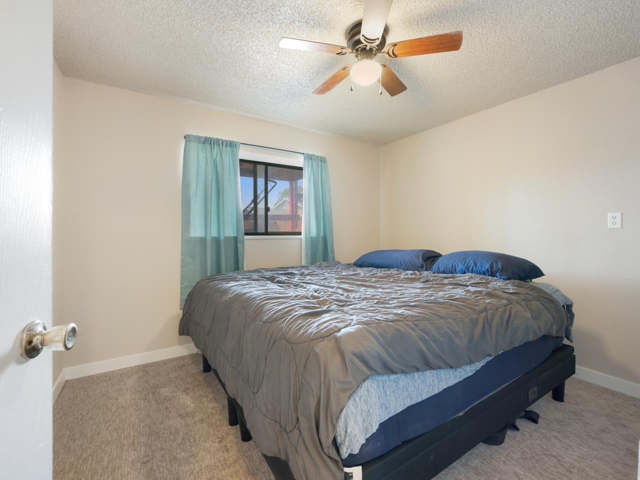 533 Gardner Way Property Photo 10