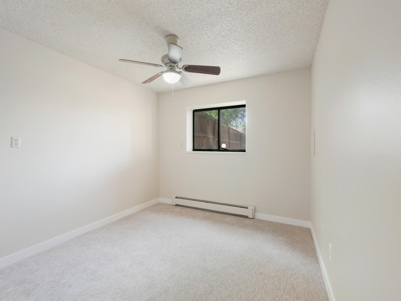 533 Gardner Way Property Photo 12