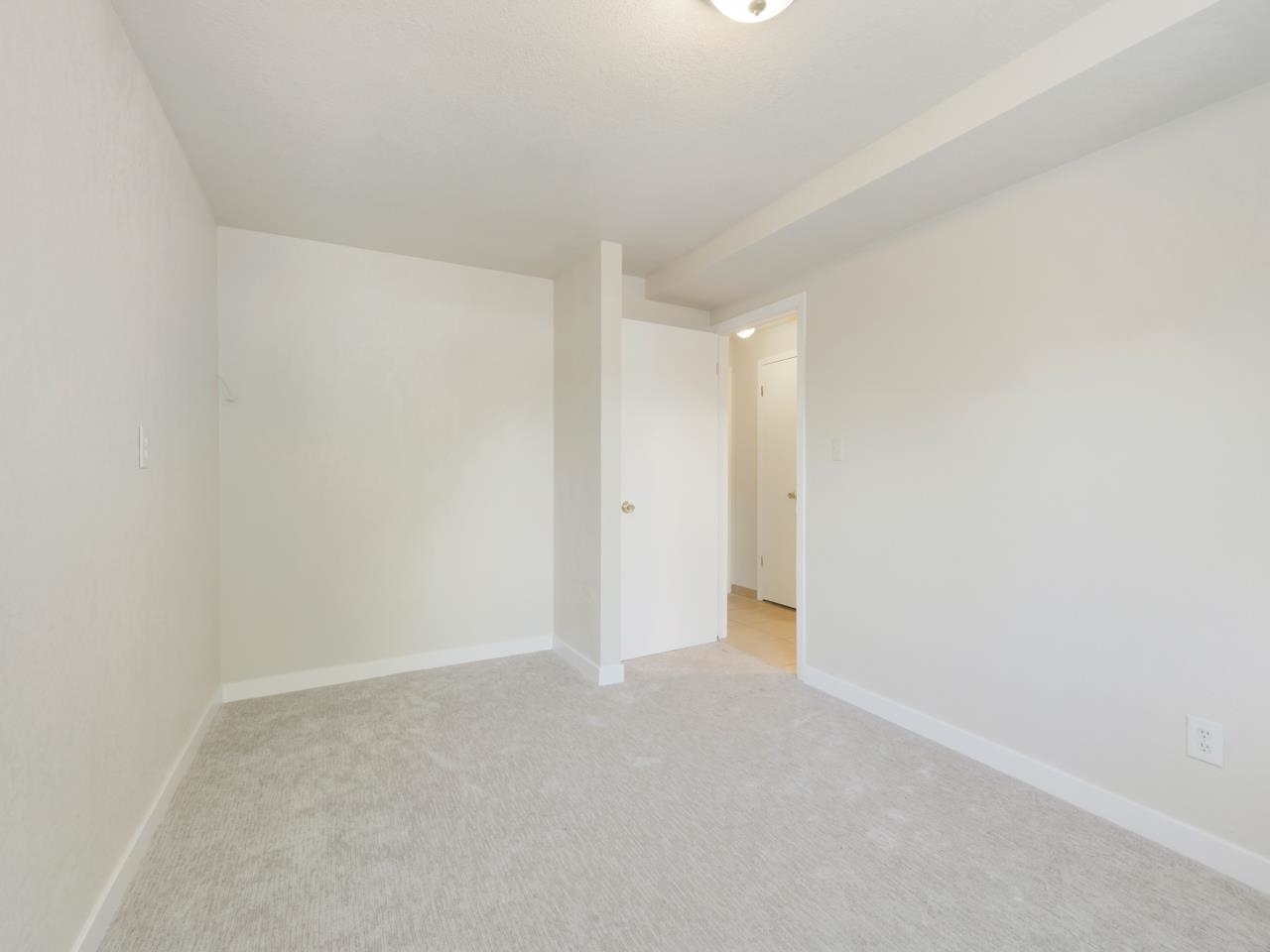 533 Gardner Way Property Photo 16