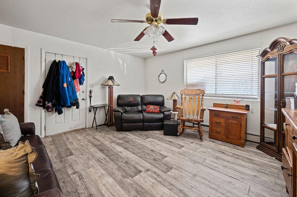 3290 Lombardy Lane Property Photo 4