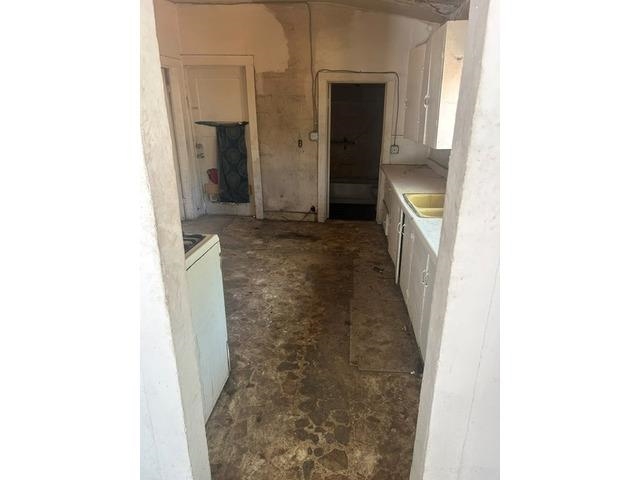 227 2nd Street Property Photo 8