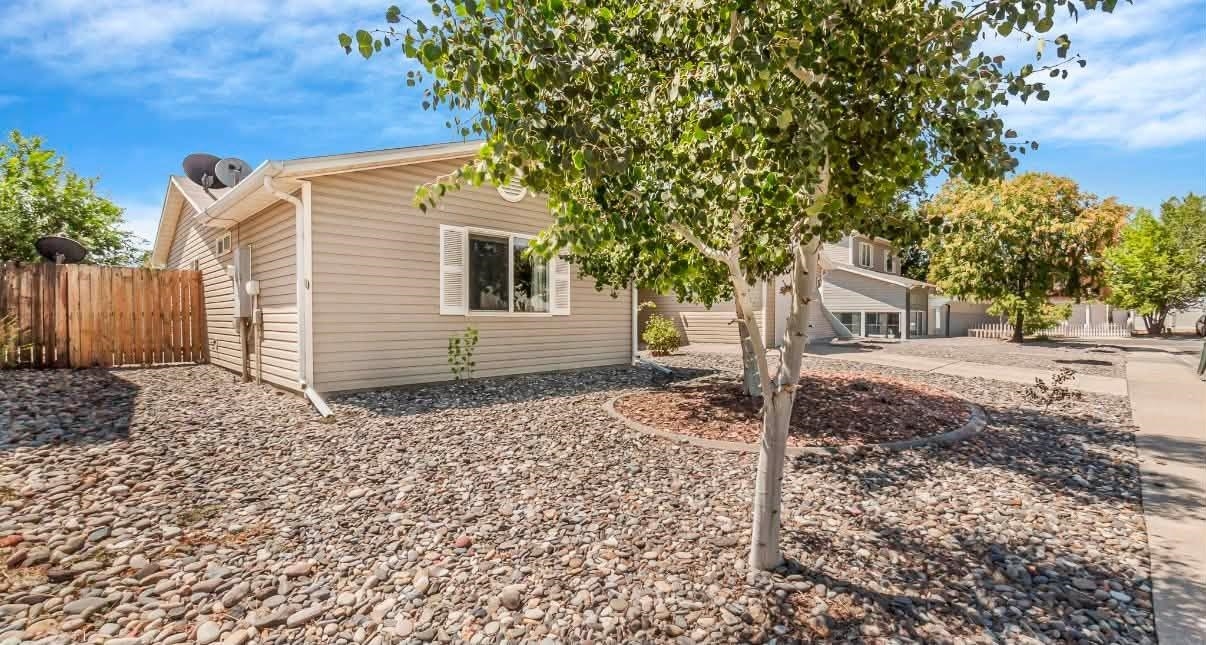378 Kathleen Circle Property Photo 2