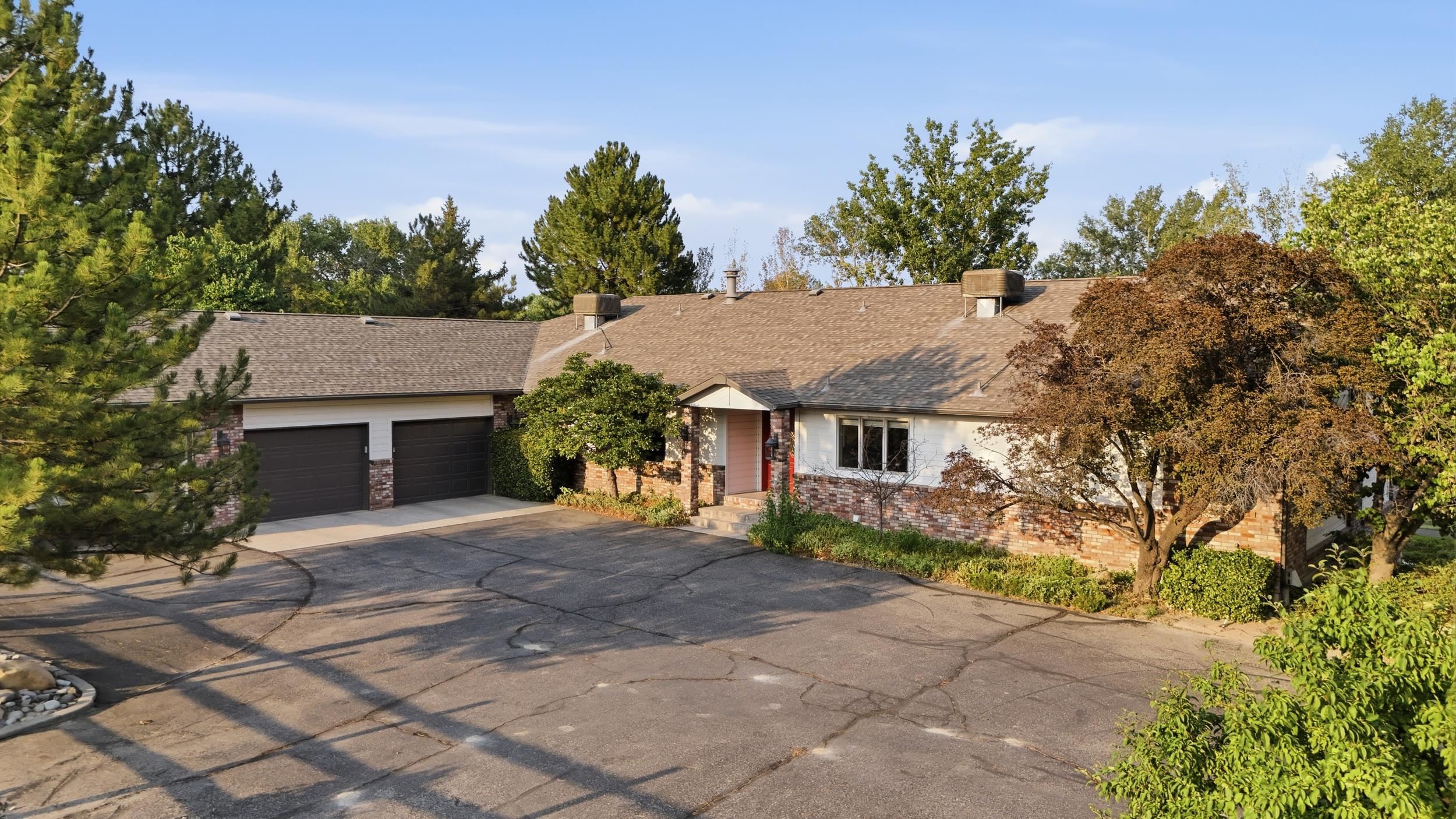 805 25 Road Property Photo 3