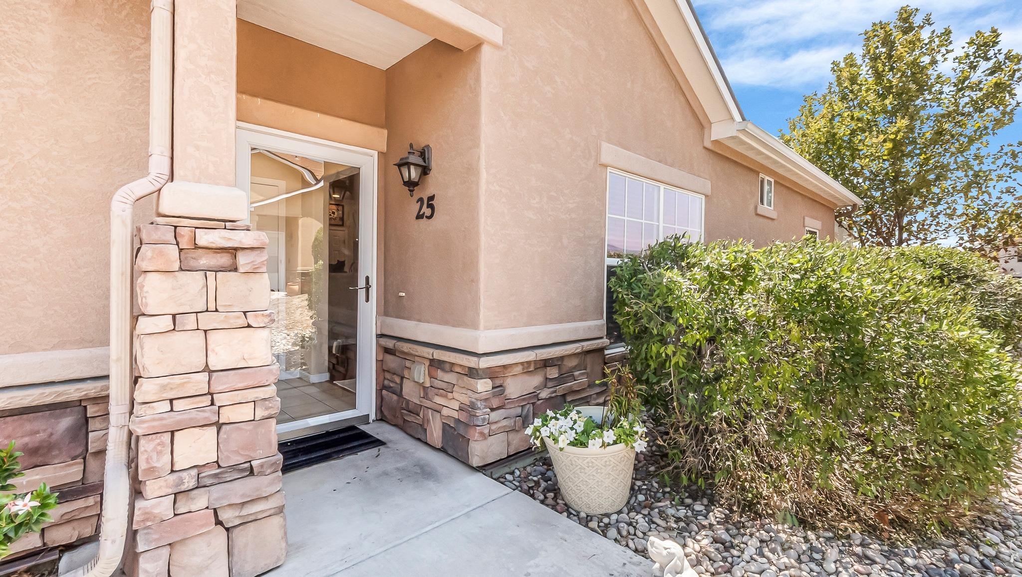2477 Thunder Mountain Drive Property Photo 3