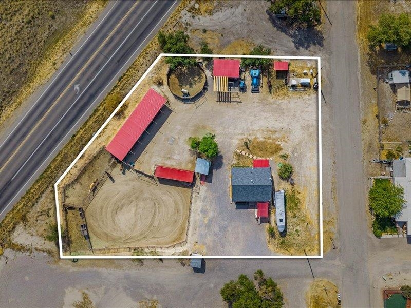 1305 M 1/4 Road Property Photo 4