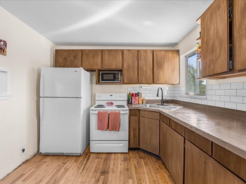 1305 M 1/4 Road Property Photo 12