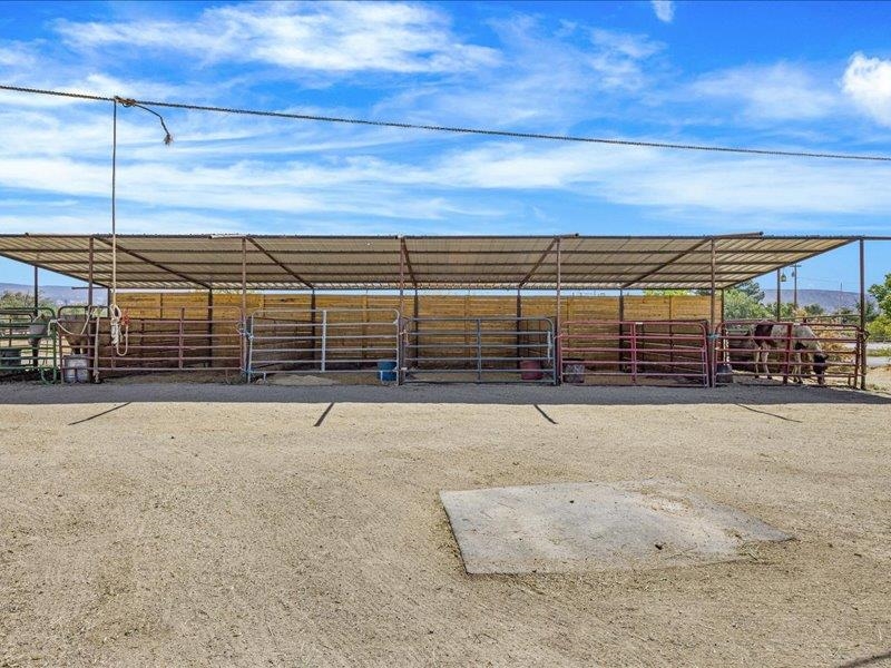 1305 M 1/4 Road Property Photo 24