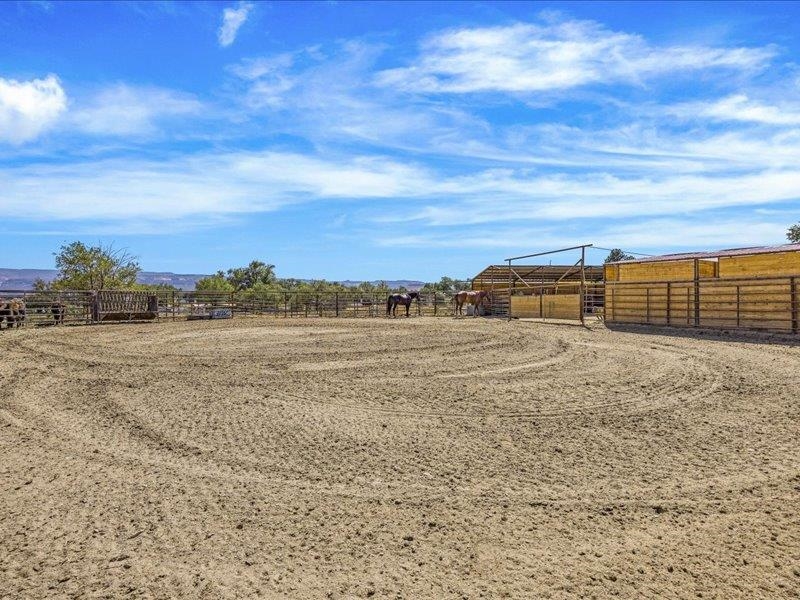 1305 M 1/4 Road Property Photo 25