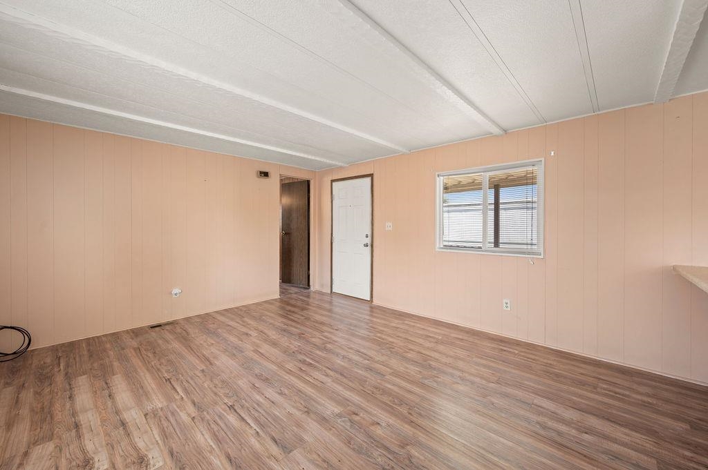 3251 E Road Property Photo 8