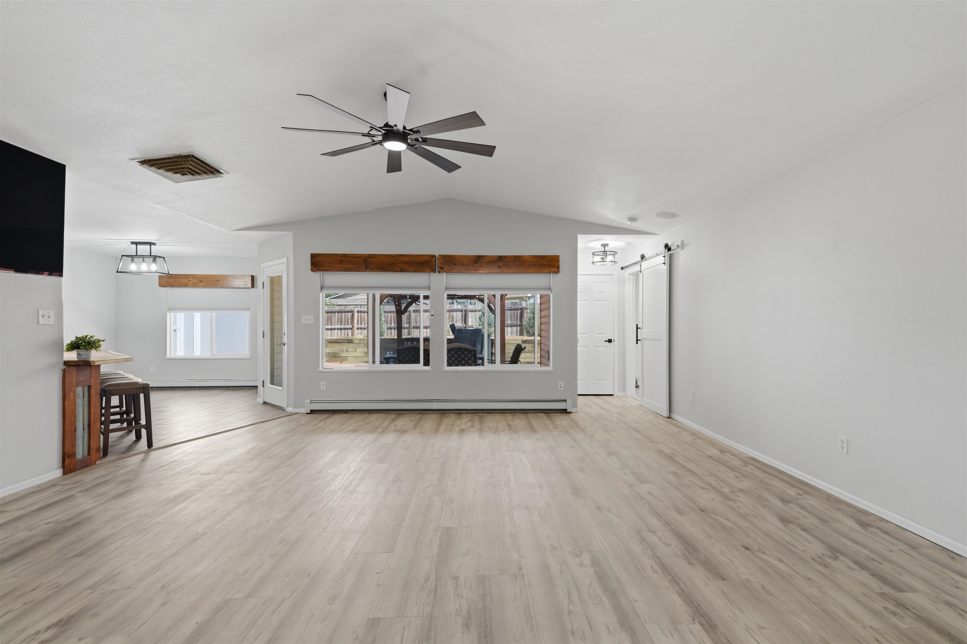 242 Narrow Leaf Drive Property Photo 4