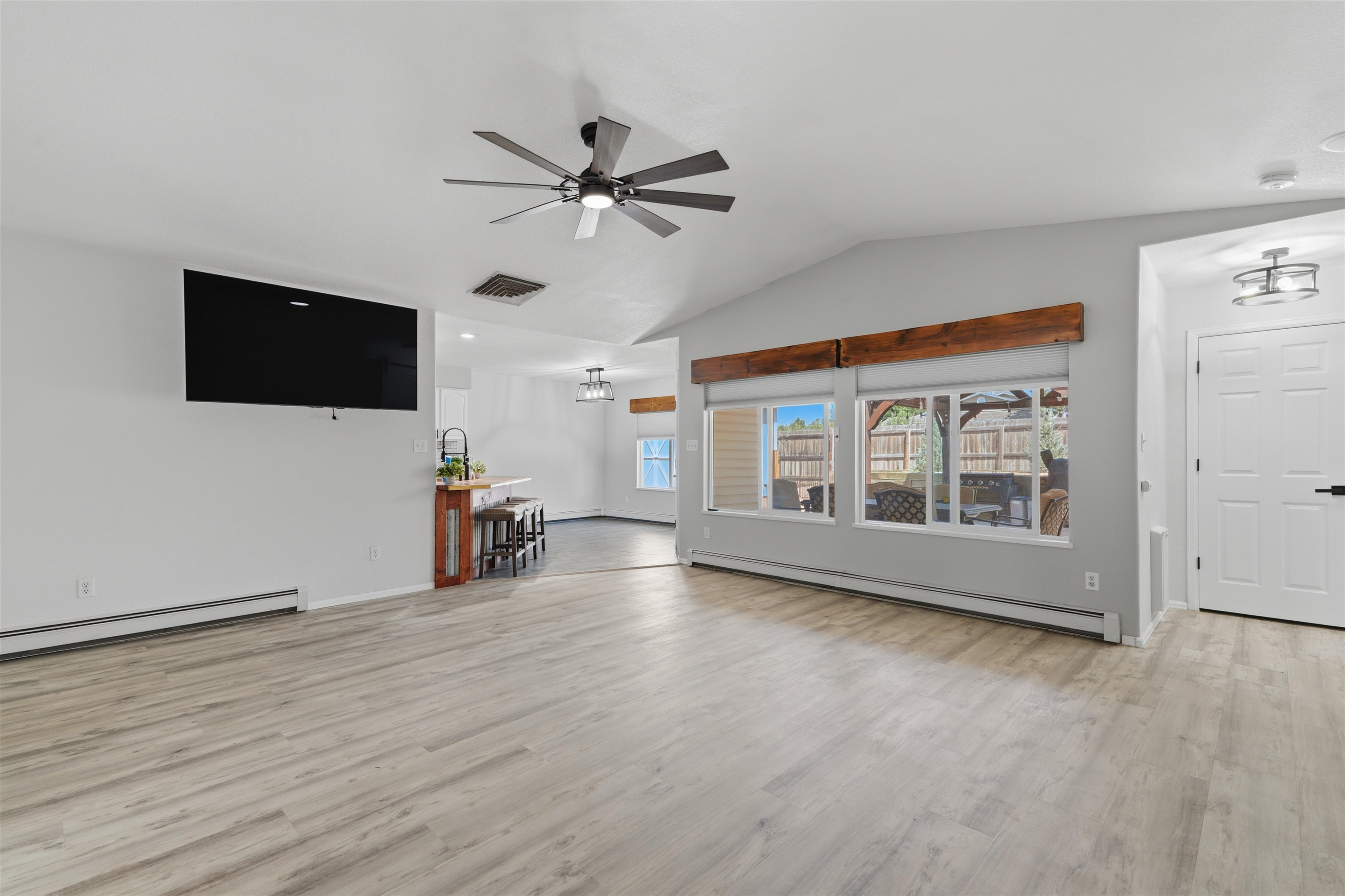 242 Narrow Leaf Drive Property Photo 5