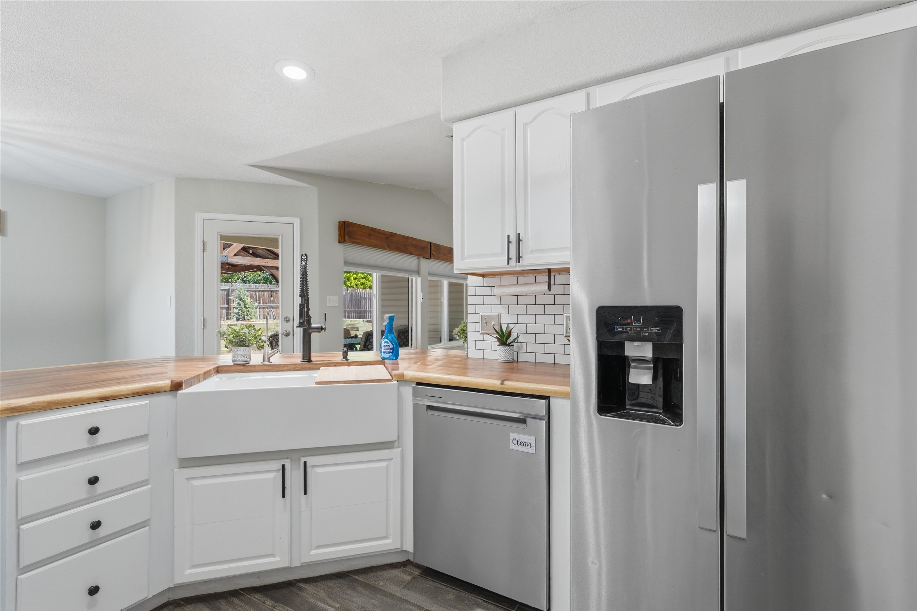 242 Narrow Leaf Drive Property Photo 10