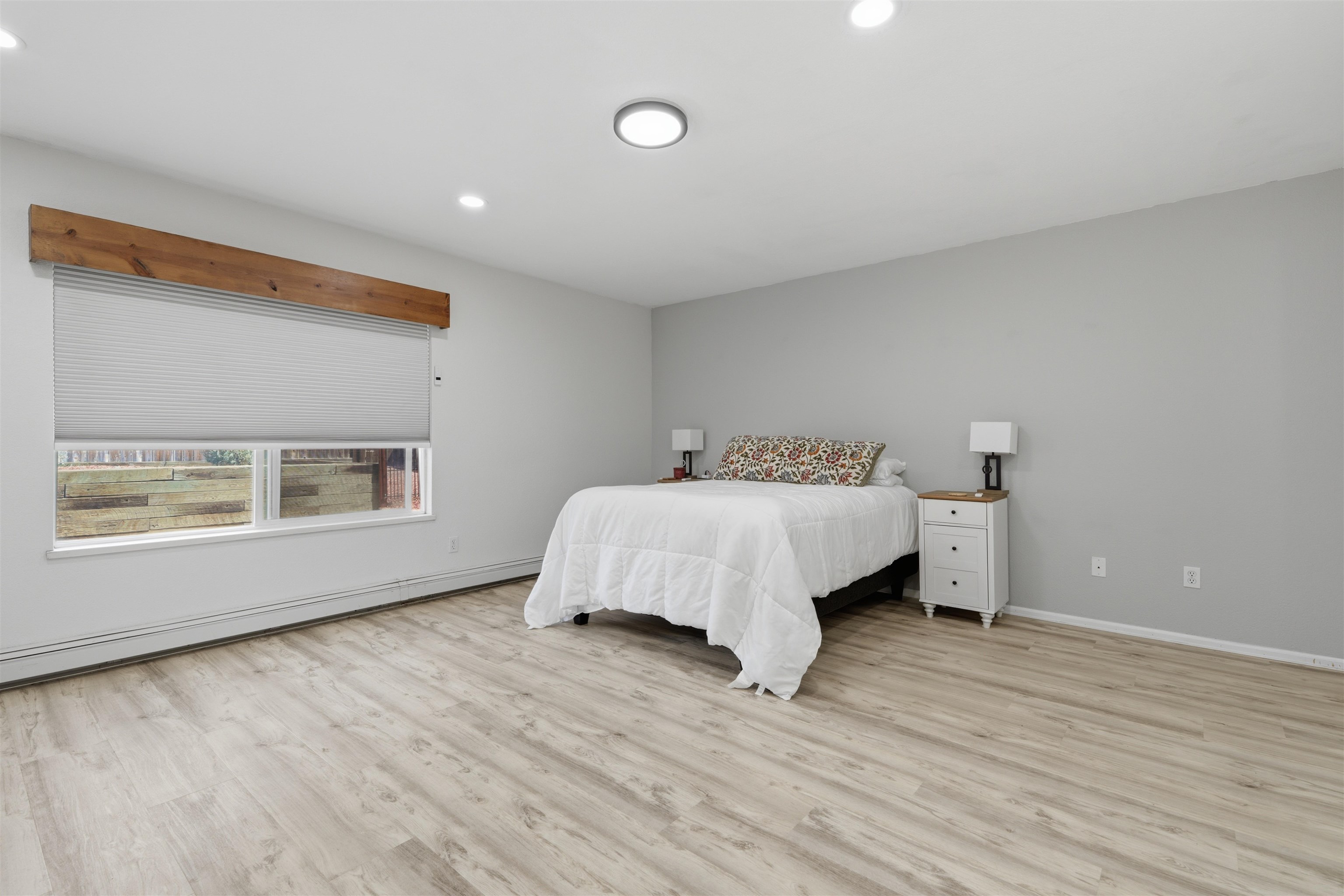 242 Narrow Leaf Drive Property Photo 15
