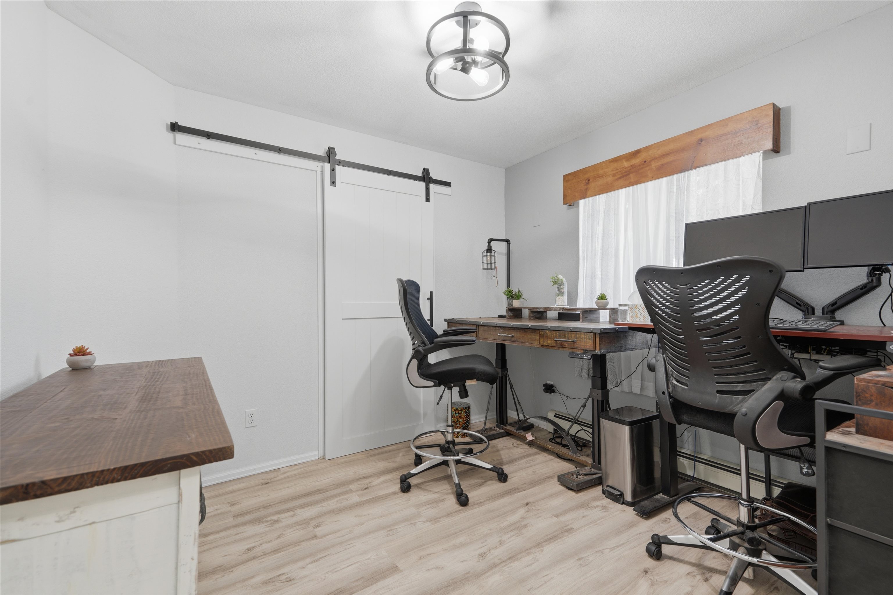 242 Narrow Leaf Drive Property Photo 18