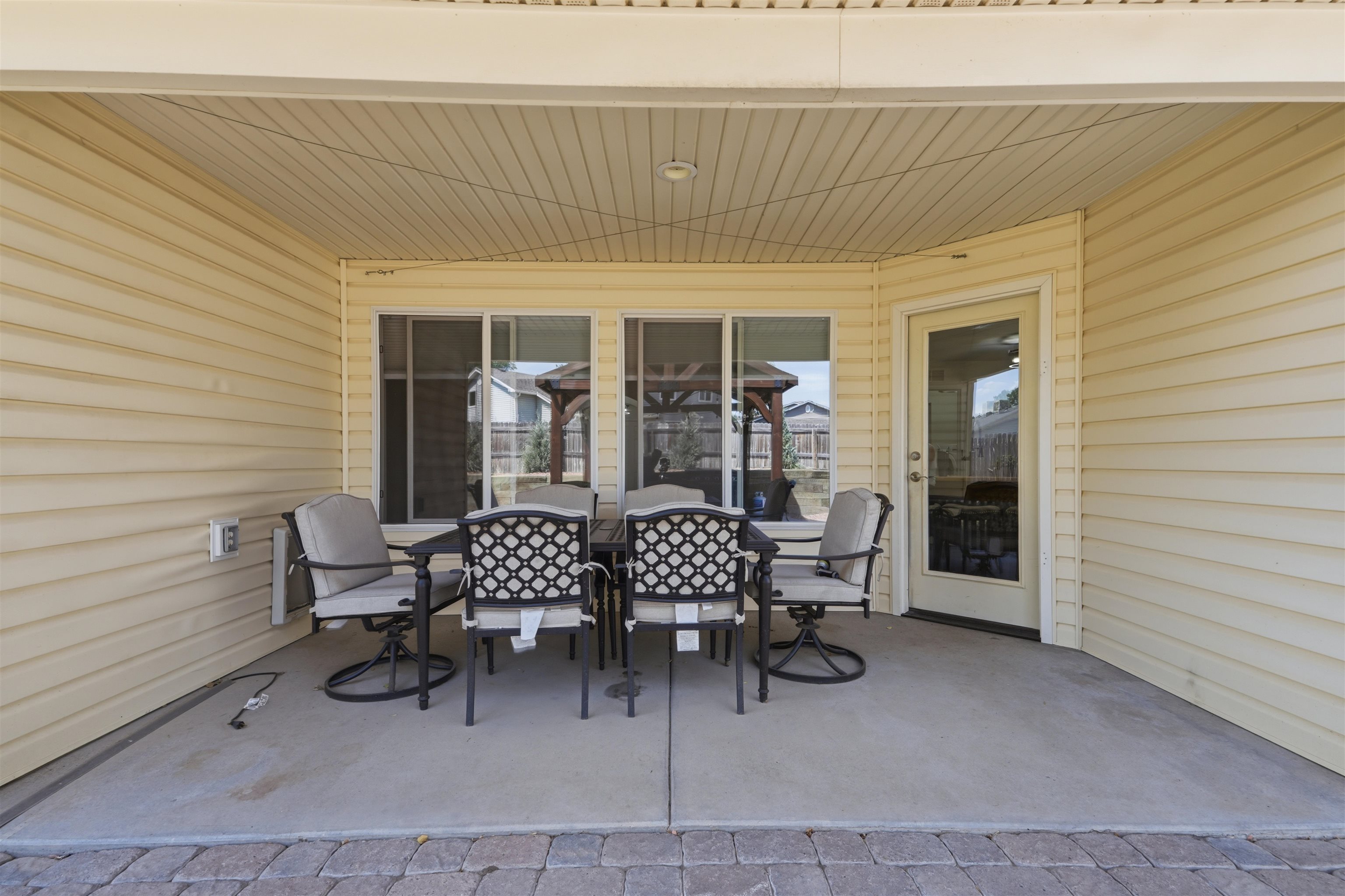 242 Narrow Leaf Drive Property Photo 23
