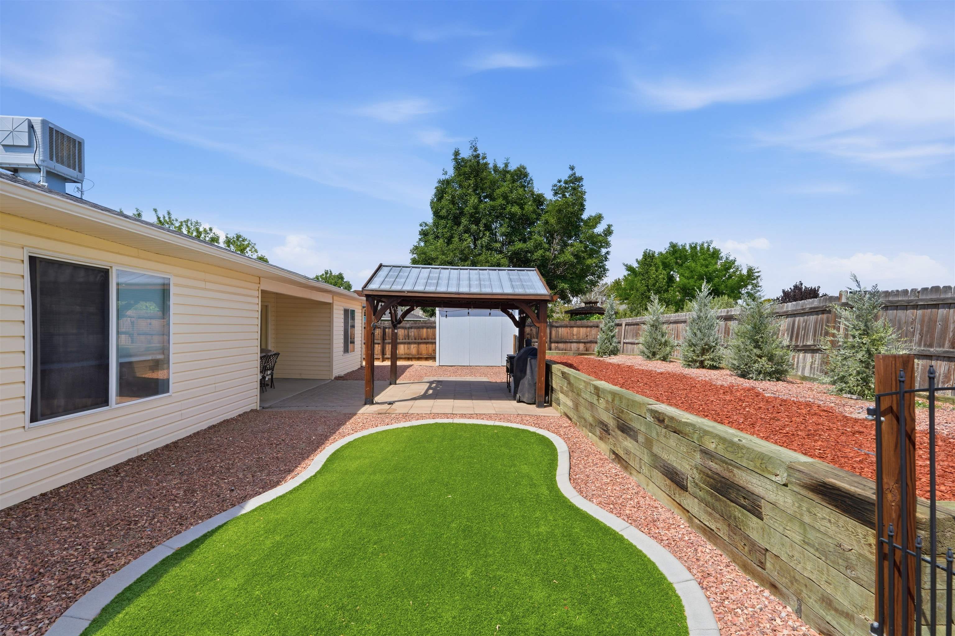 242 Narrow Leaf Drive Property Photo 25