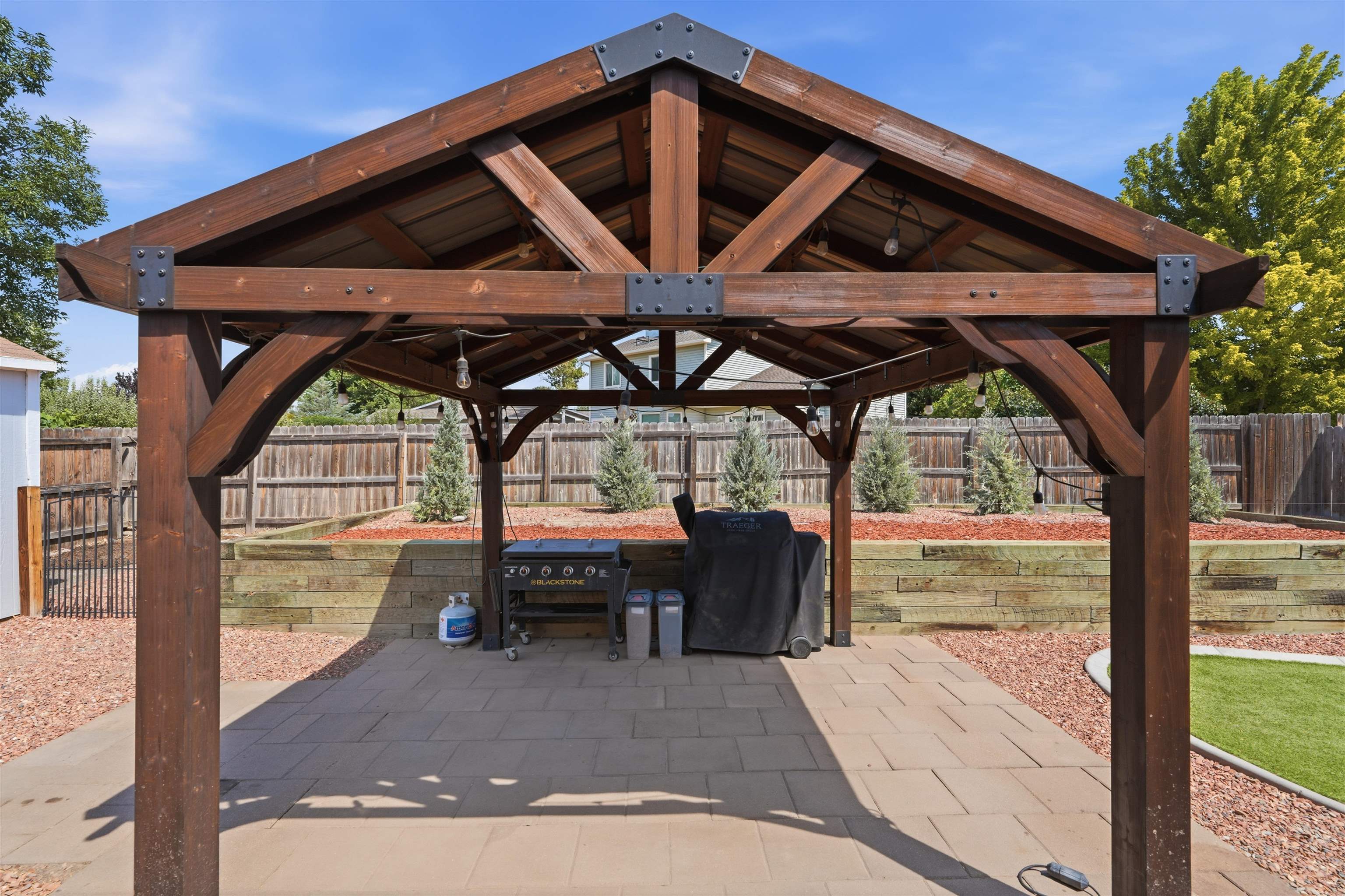 242 Narrow Leaf Drive Property Photo 25