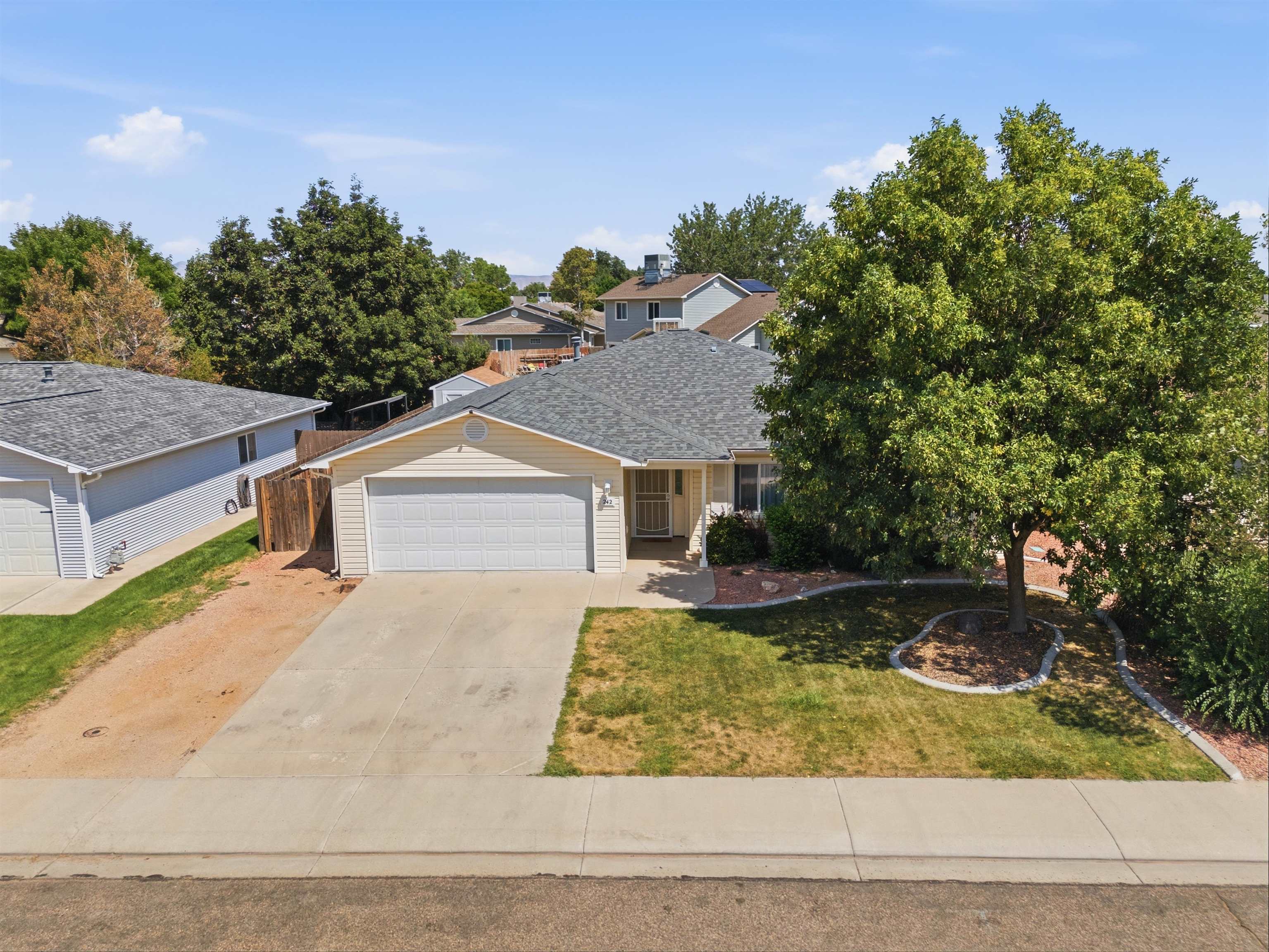 242 Narrow Leaf Drive Property Photo 31