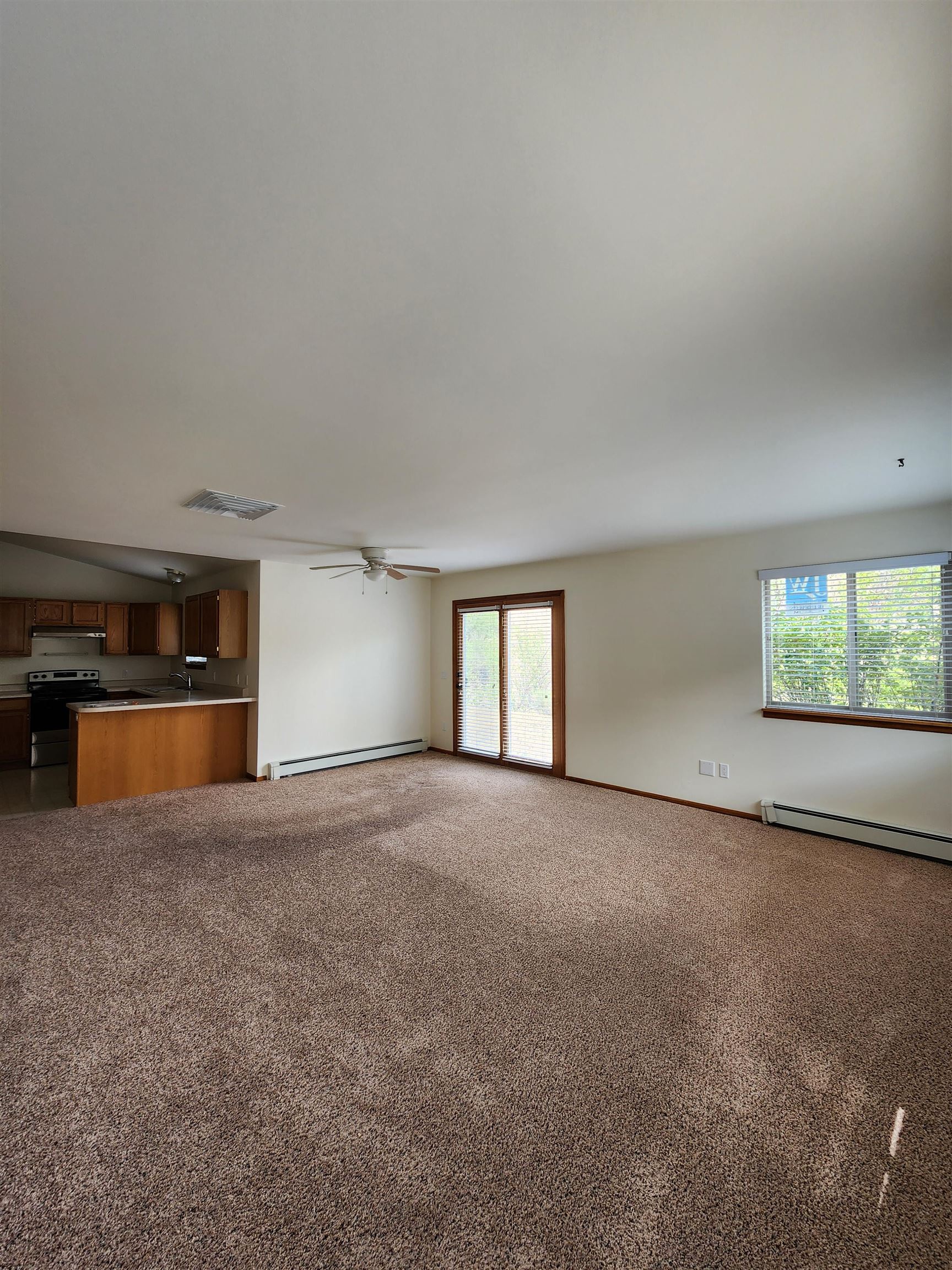 230 S E Avenue Property Photo 3