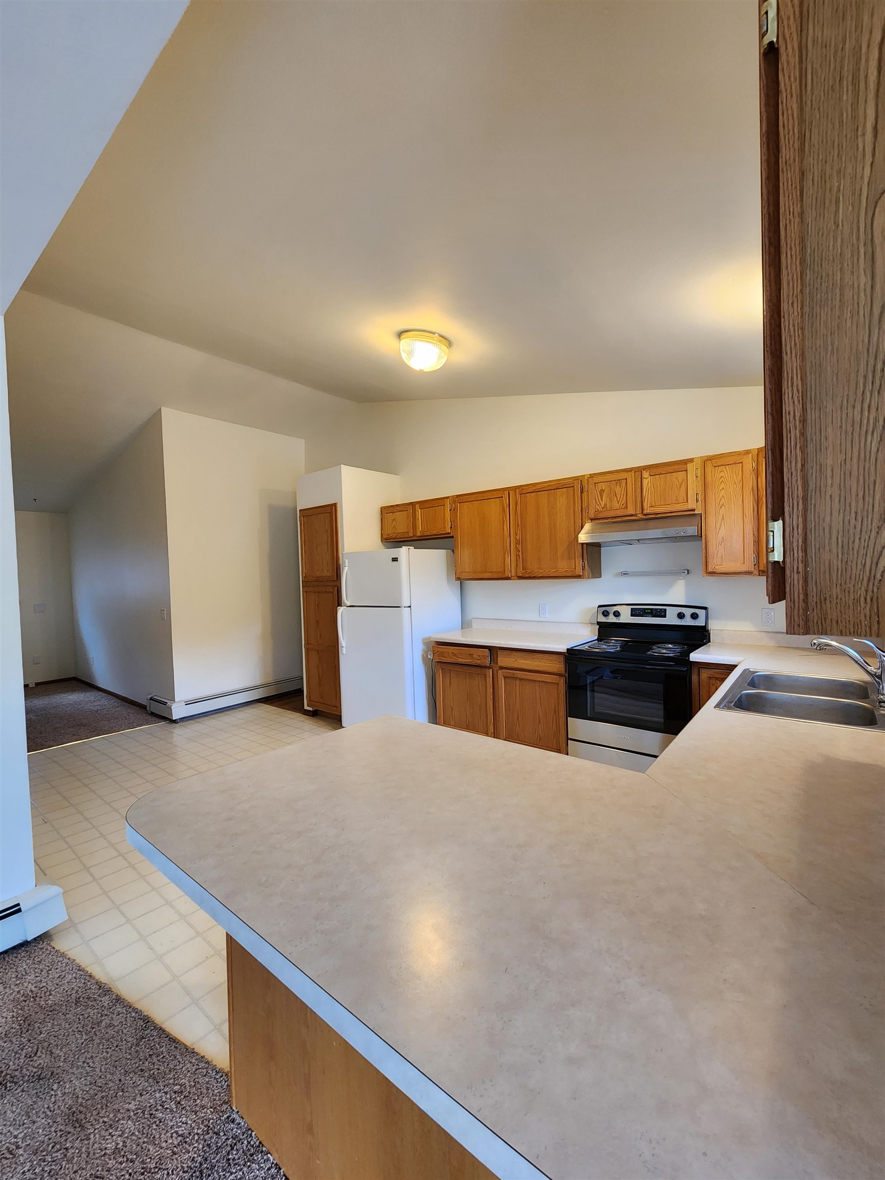 230 S E Avenue Property Photo 5