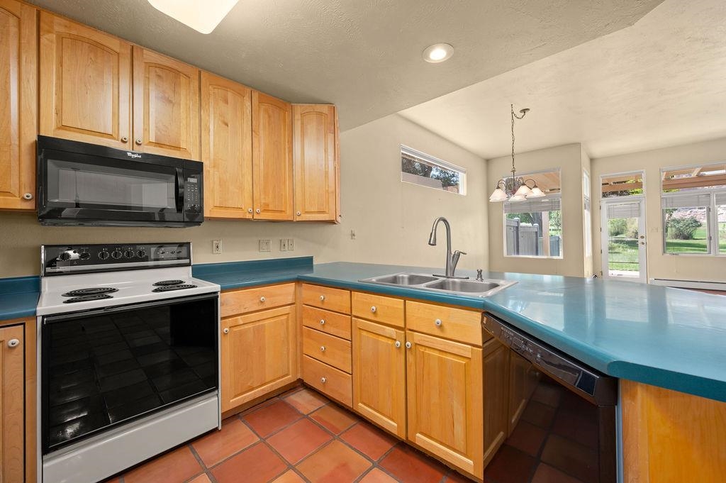 483 Seasons Court Property Photo 9