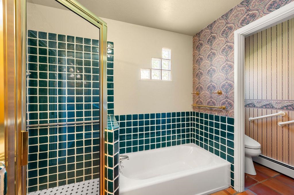 483 Seasons Court Property Photo 21