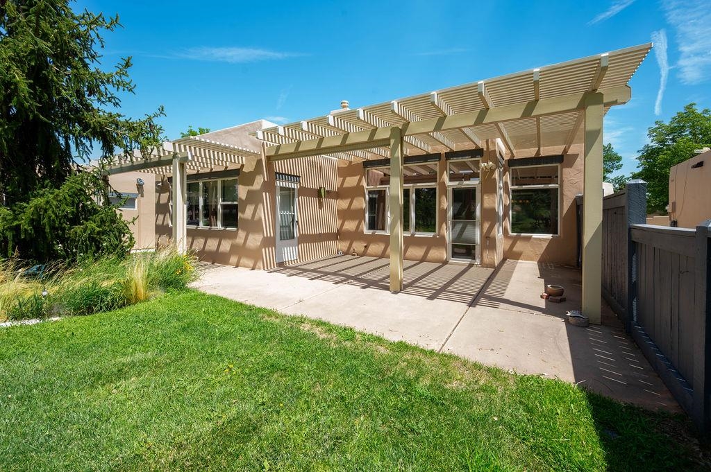 483 Seasons Court Property Photo 22
