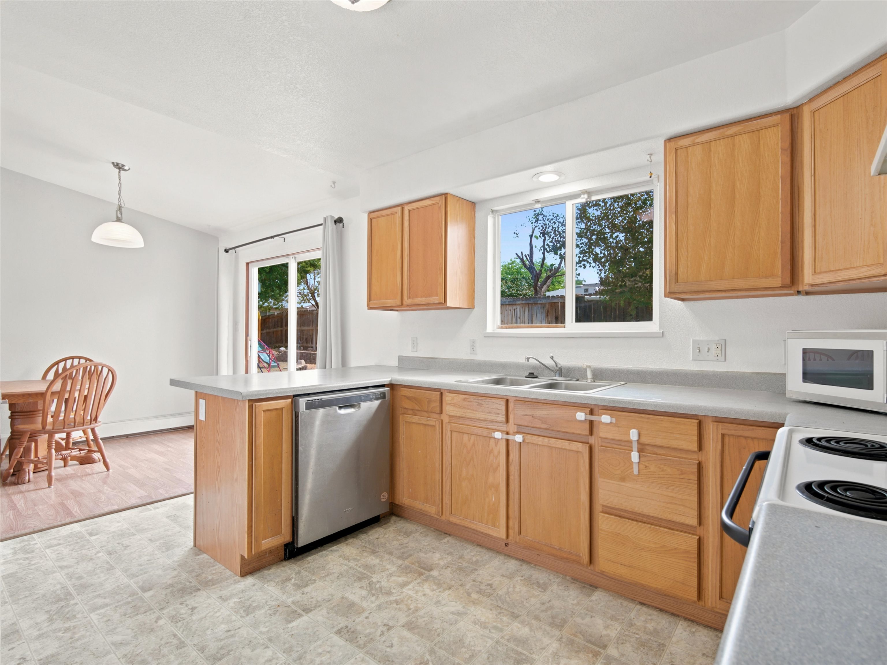 2659 B 1/2 Road Property Photo 8