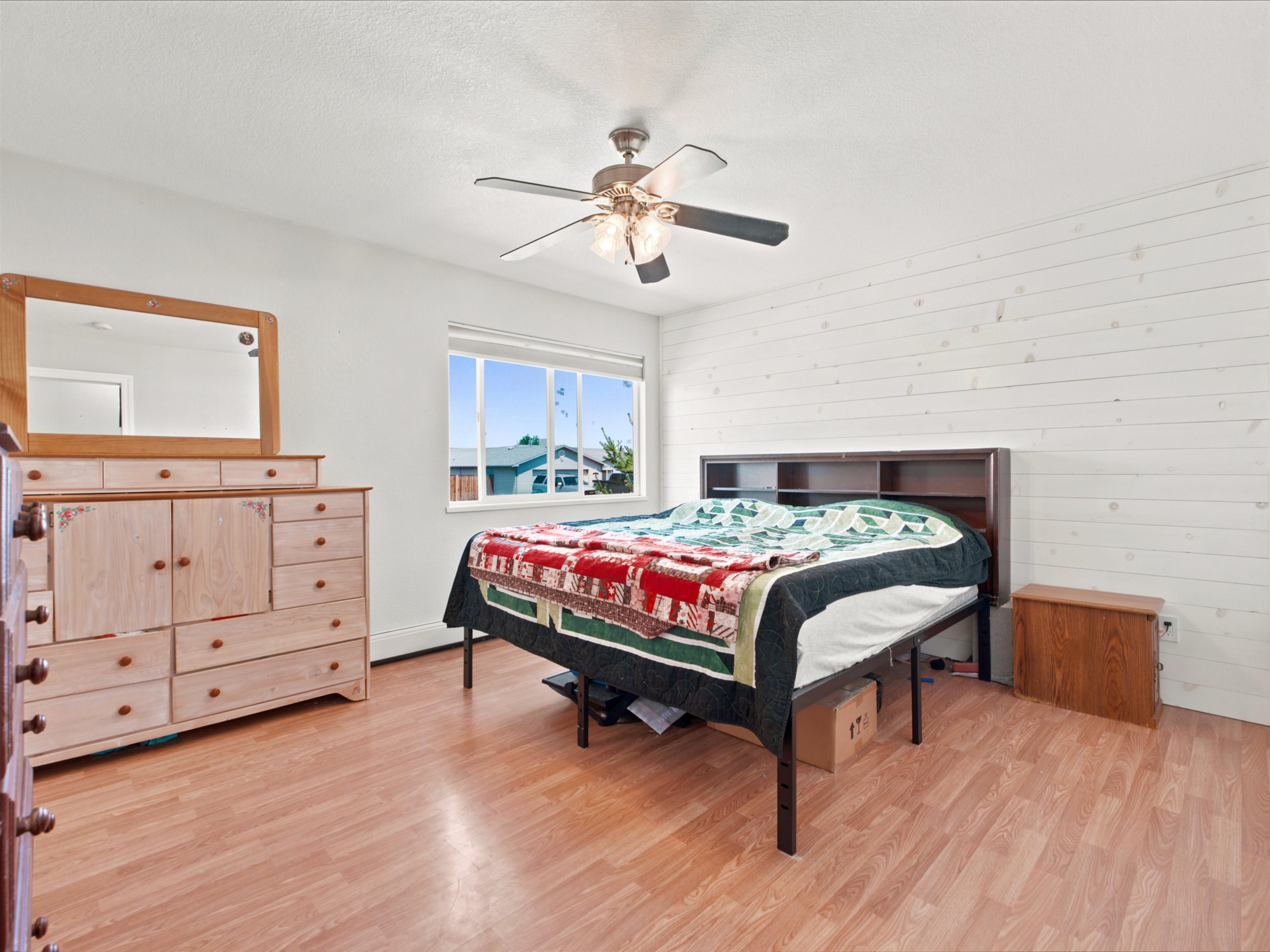 2659 B 1/2 Road Property Photo 11