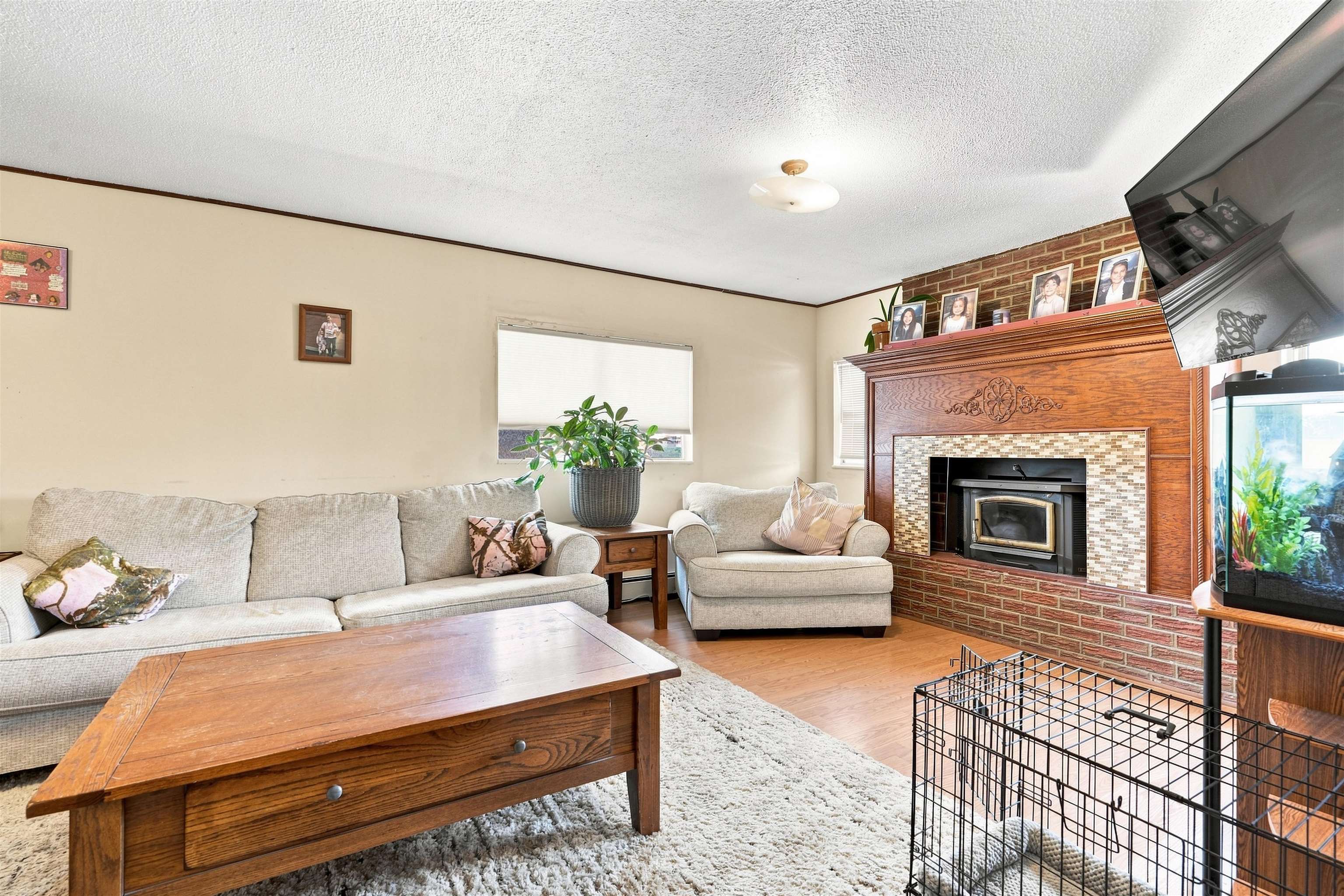 318 27 3/8 Road Property Photo 4