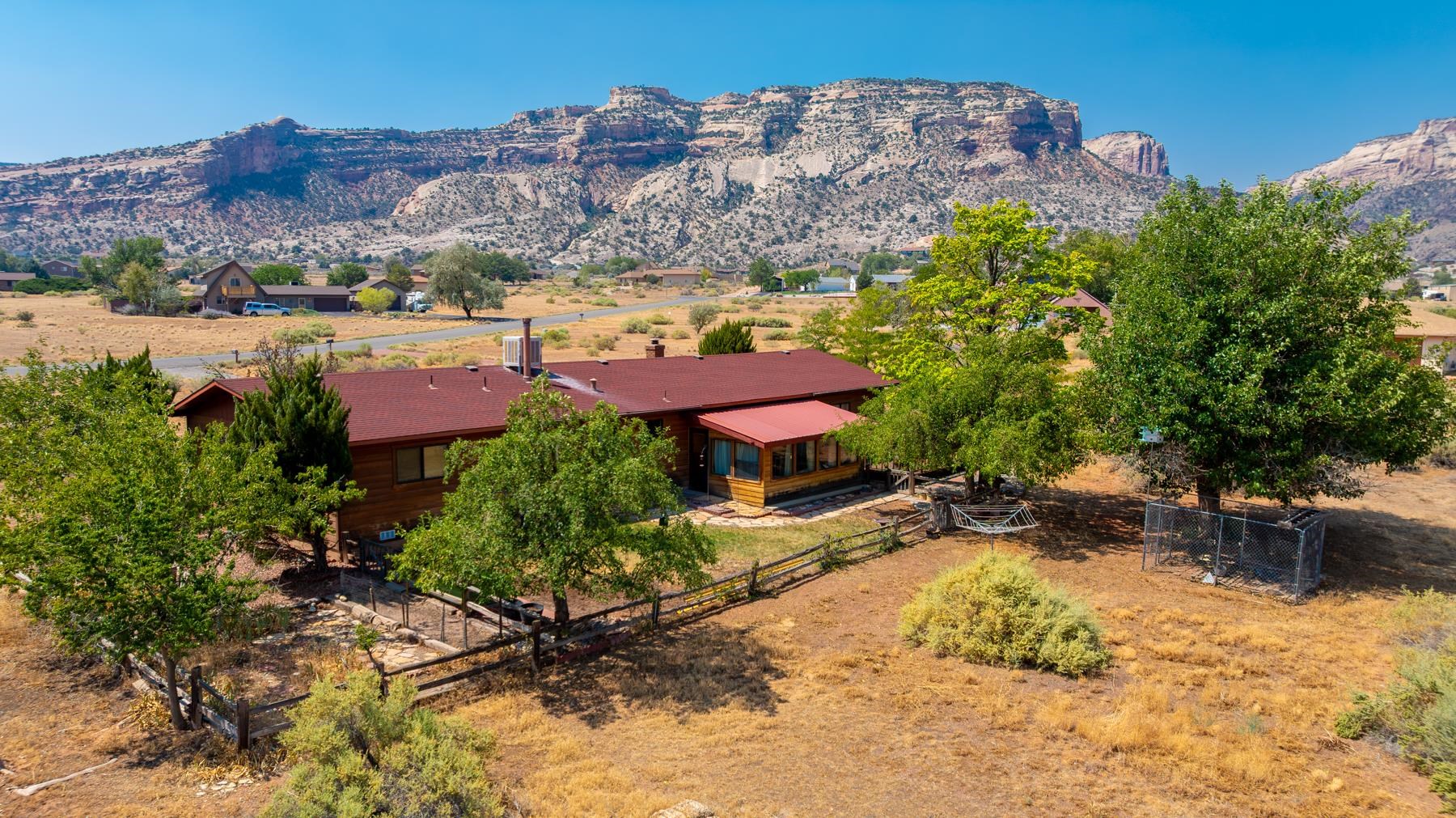 2288 Shiprock Road Property Photo 3