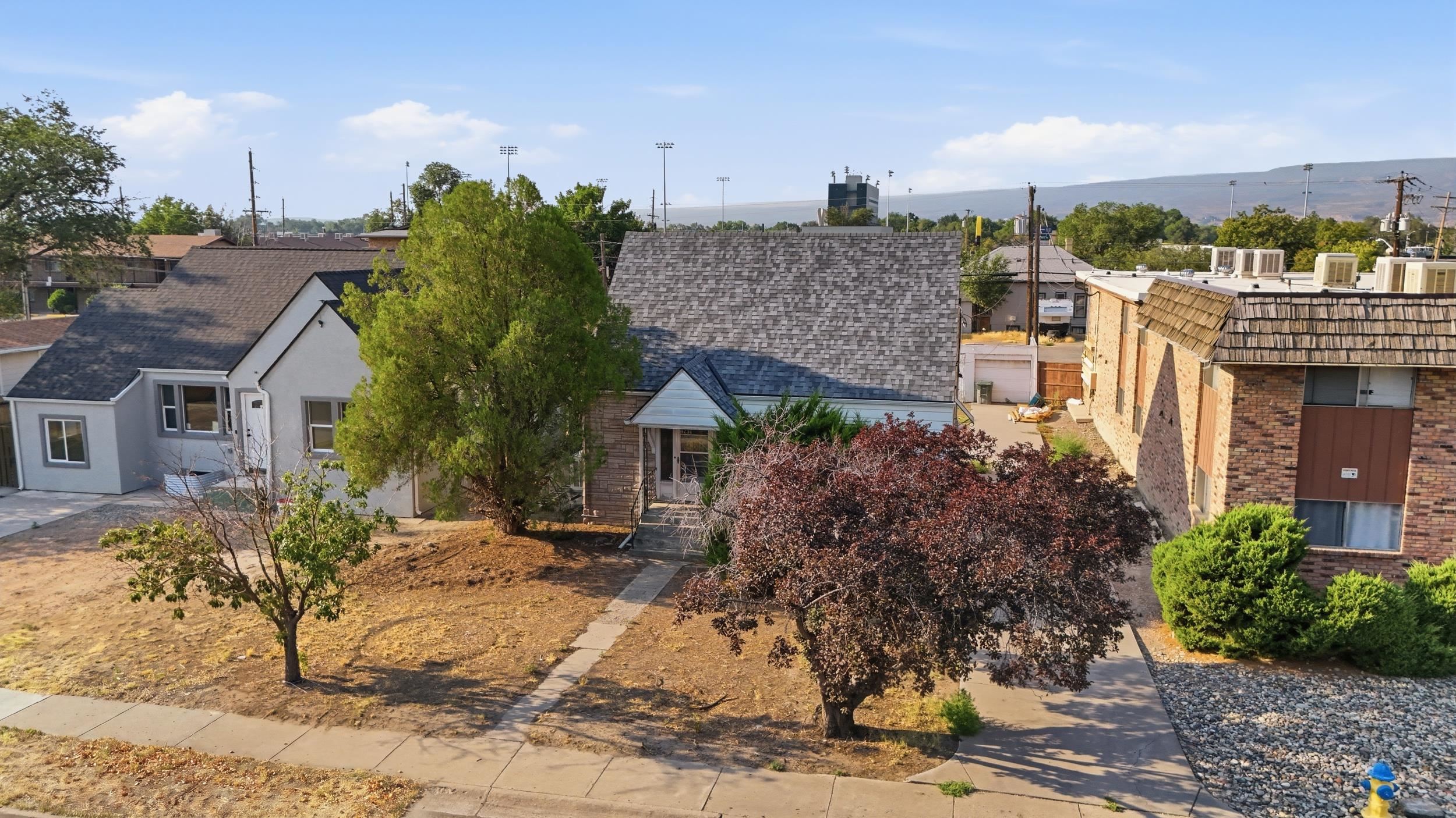 1231 Bunting Avenue Property Photo 1
